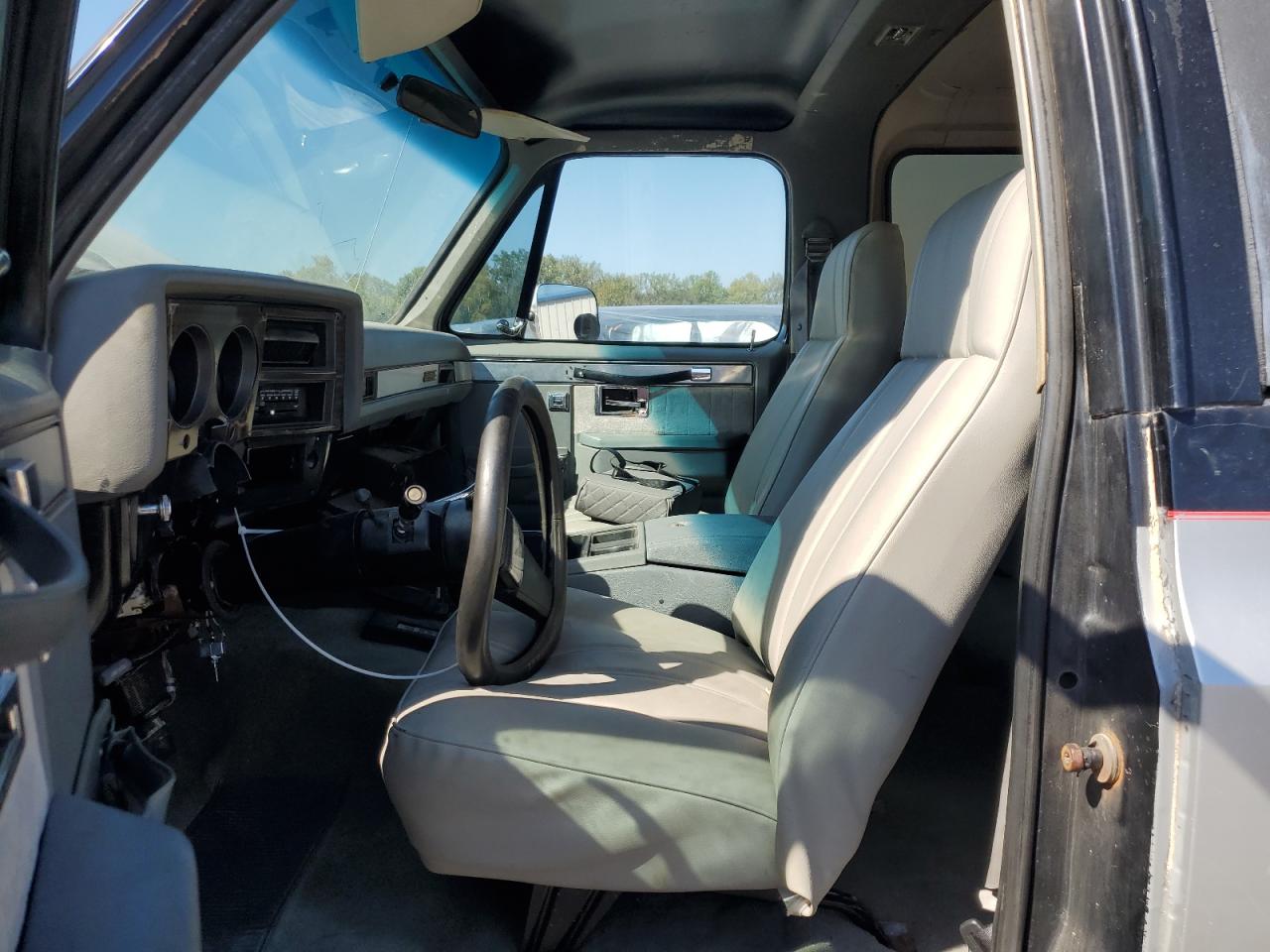 1984 GMC Jimmy K1500 VIN: 1G5EK18H2EF513682 Lot: 84888345