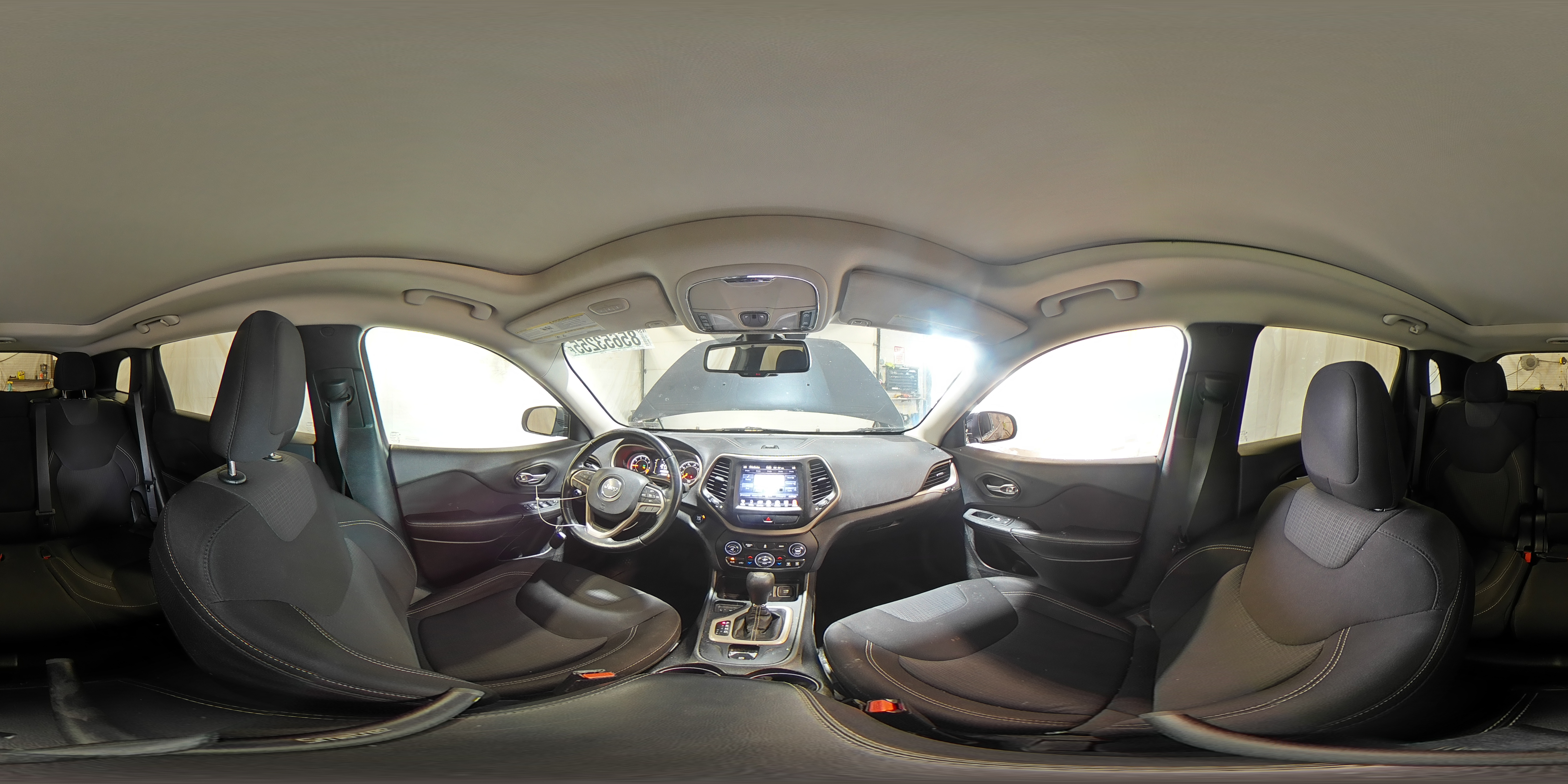 2015 Jeep Cherokee Latitude VIN: 1C4PJLCB8FW711431 Lot: 85653255