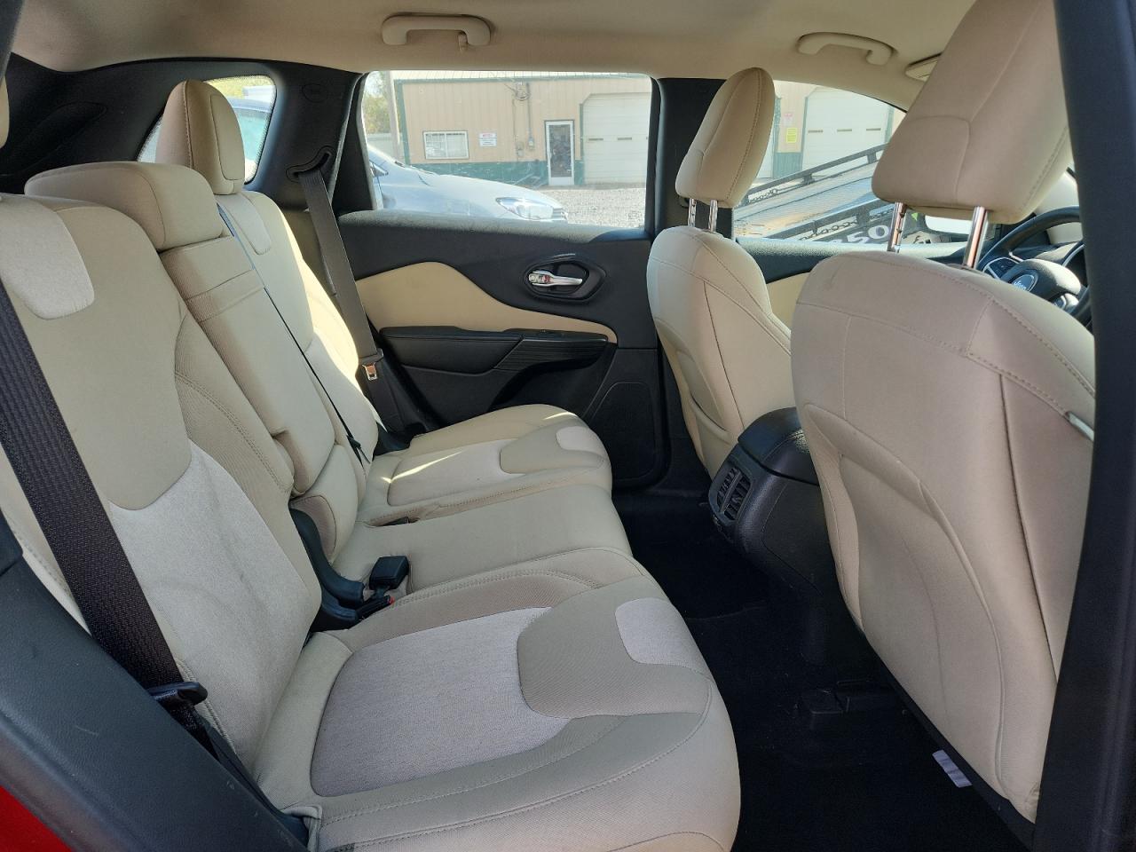 2015 Jeep Cherokee Sport VIN: 1C4PJLAB9FW712025 Lot: 84808535