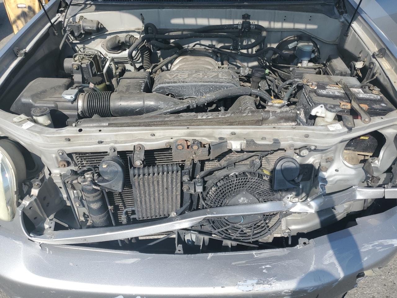 2004 Toyota Sequoia Sr5 VIN: 5TDZT34A44S210252 Lot: 82730025