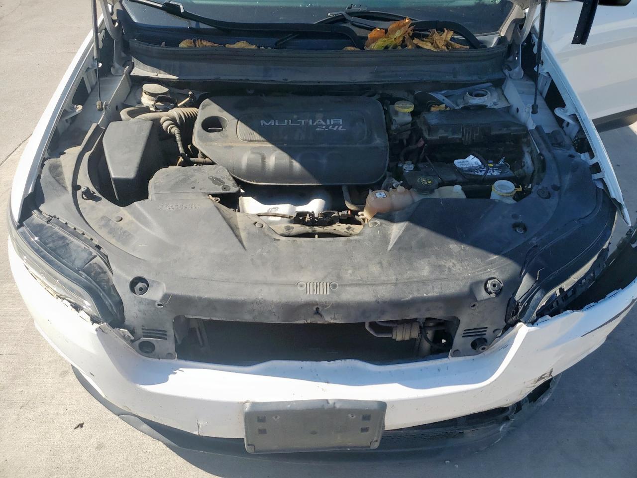 2019 Jeep Cherokee Latitude Plus VIN: 1C4PJLLB2KD176392 Lot: 86108665