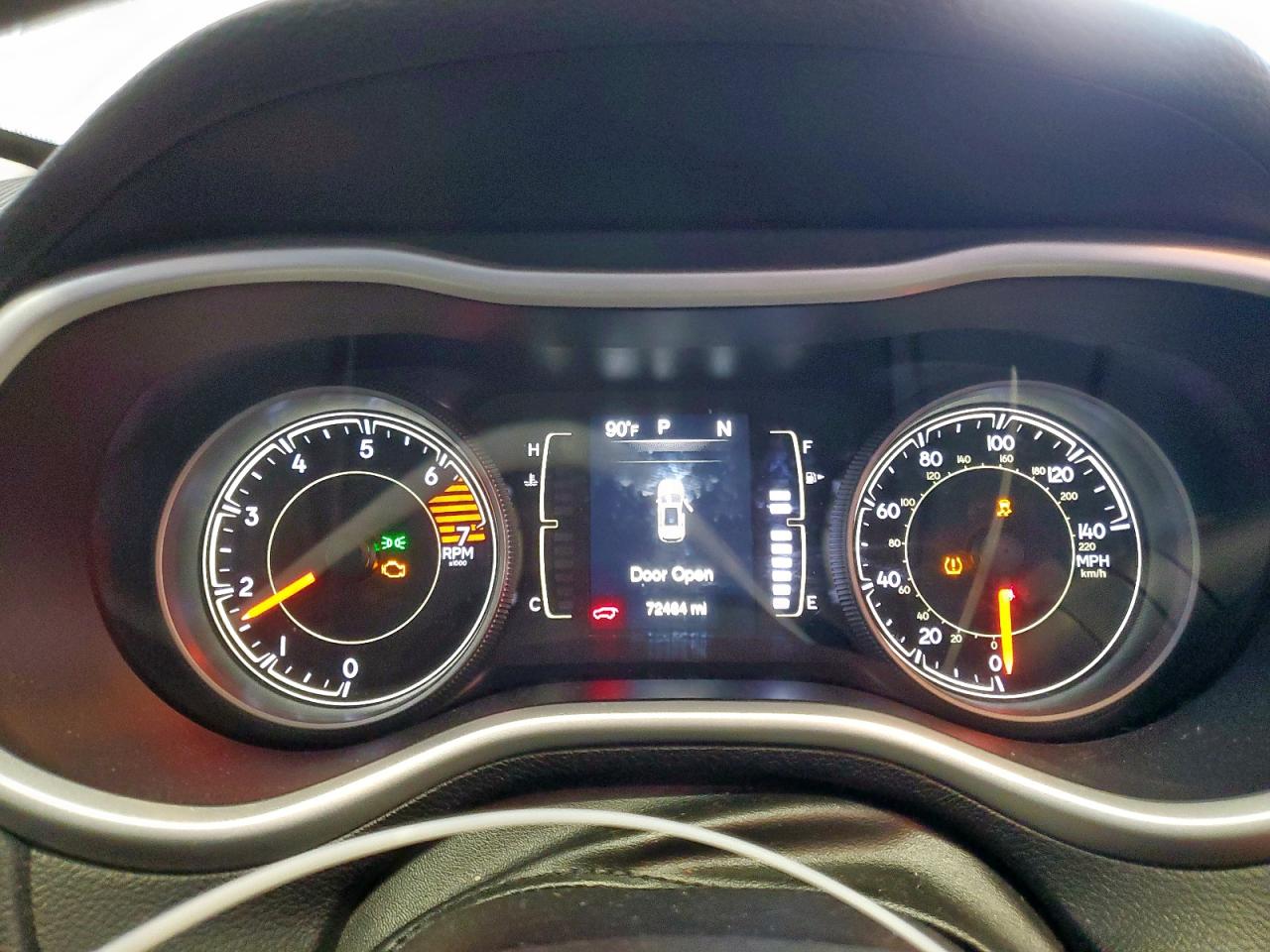 2018 Jeep Cherokee Latitude Plus VIN: 1C4PJLLB9JD551712 Lot: 82367525