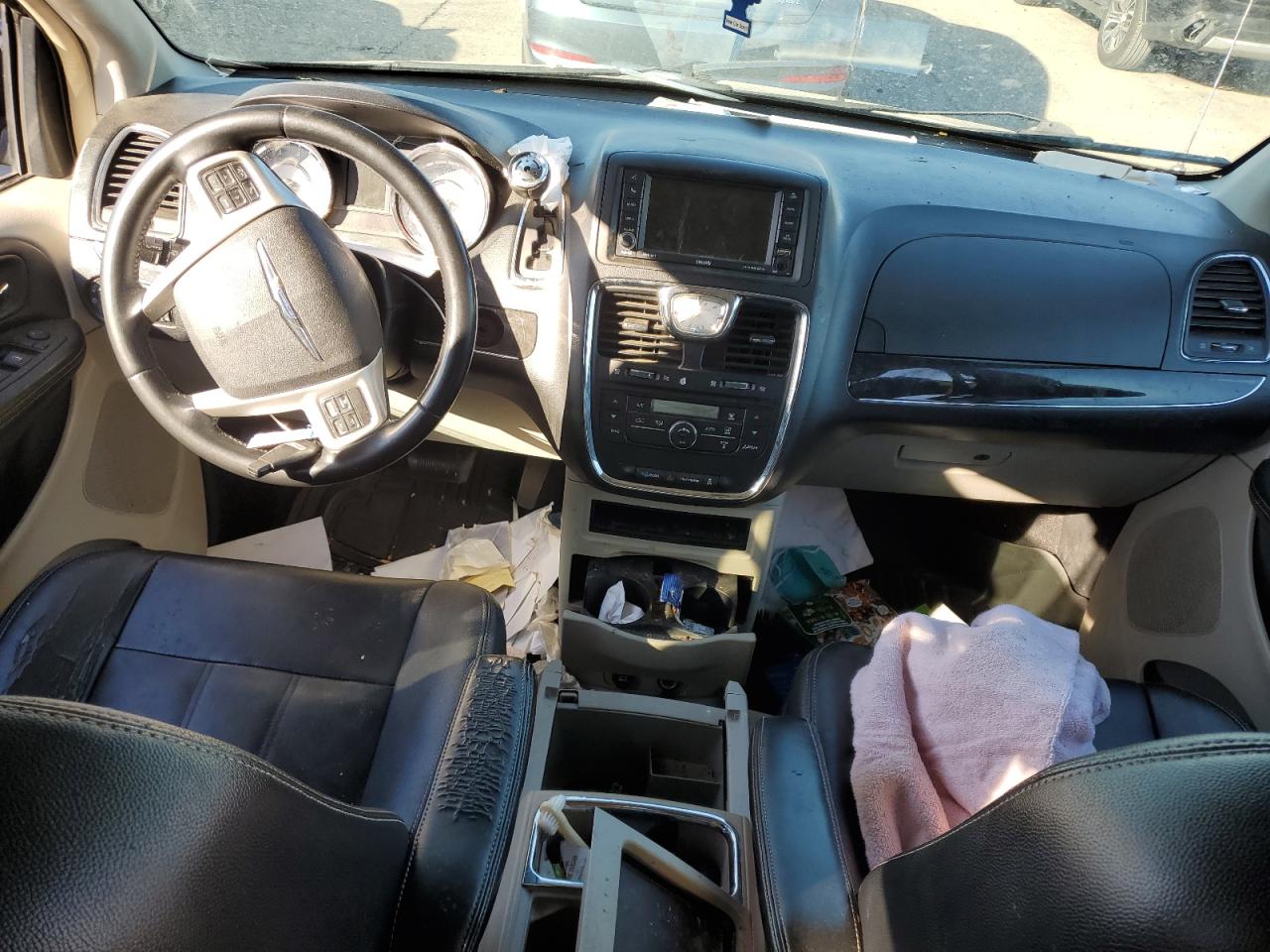 2014 Chrysler Town & Country Touring VIN: 2C4RC1BG0ER257140 Lot: 82533905