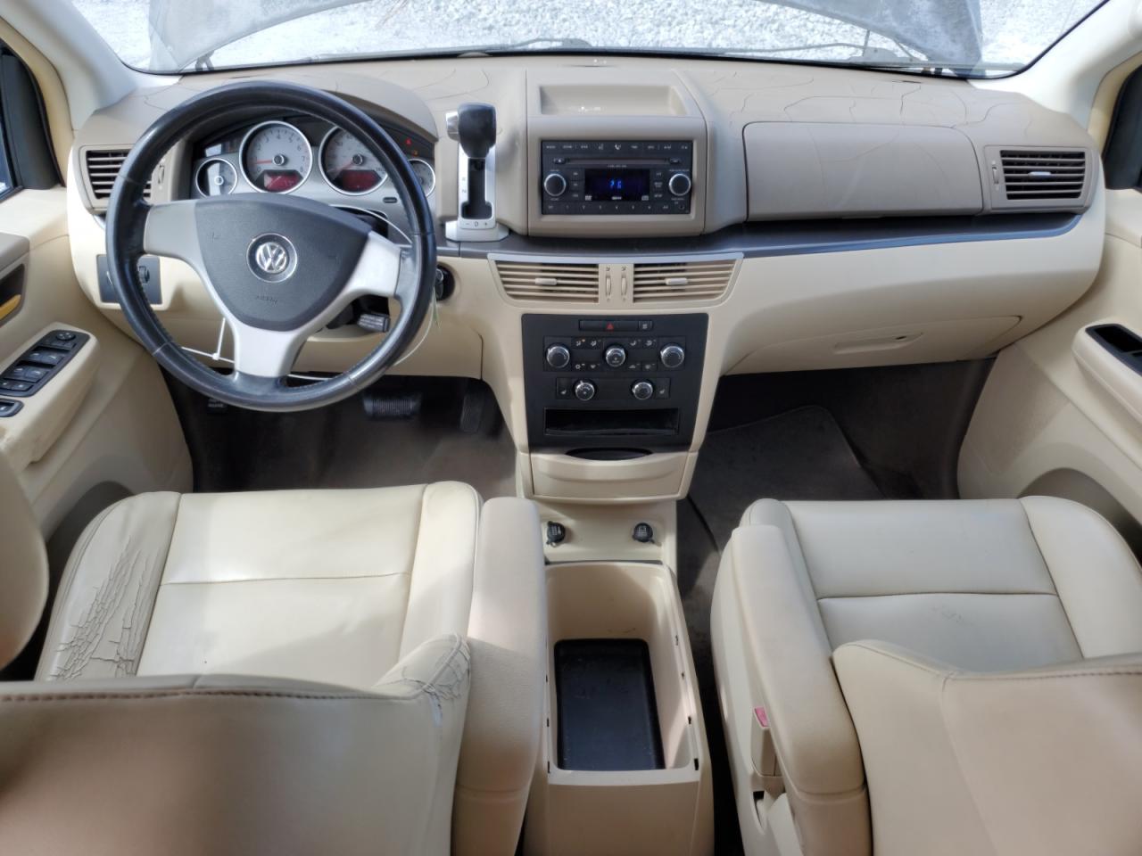 2010 Volkswagen Routan Se VIN: 2V4RW3D13AR322736 Lot: 84629865