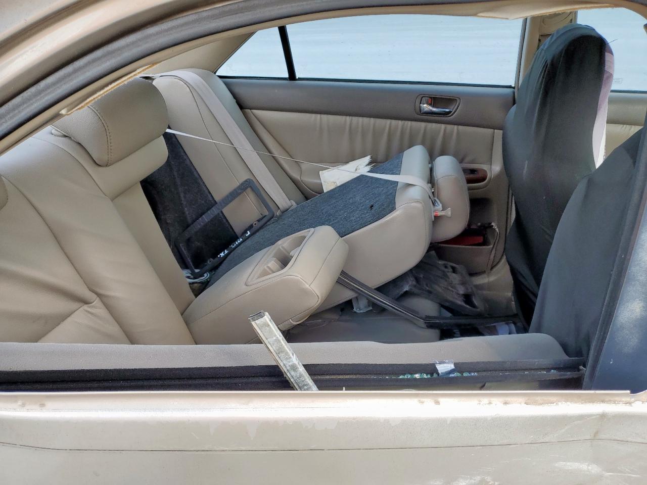 2005 Toyota Camry Le VIN: 4T1BE32K05U524383 Lot: 82257885