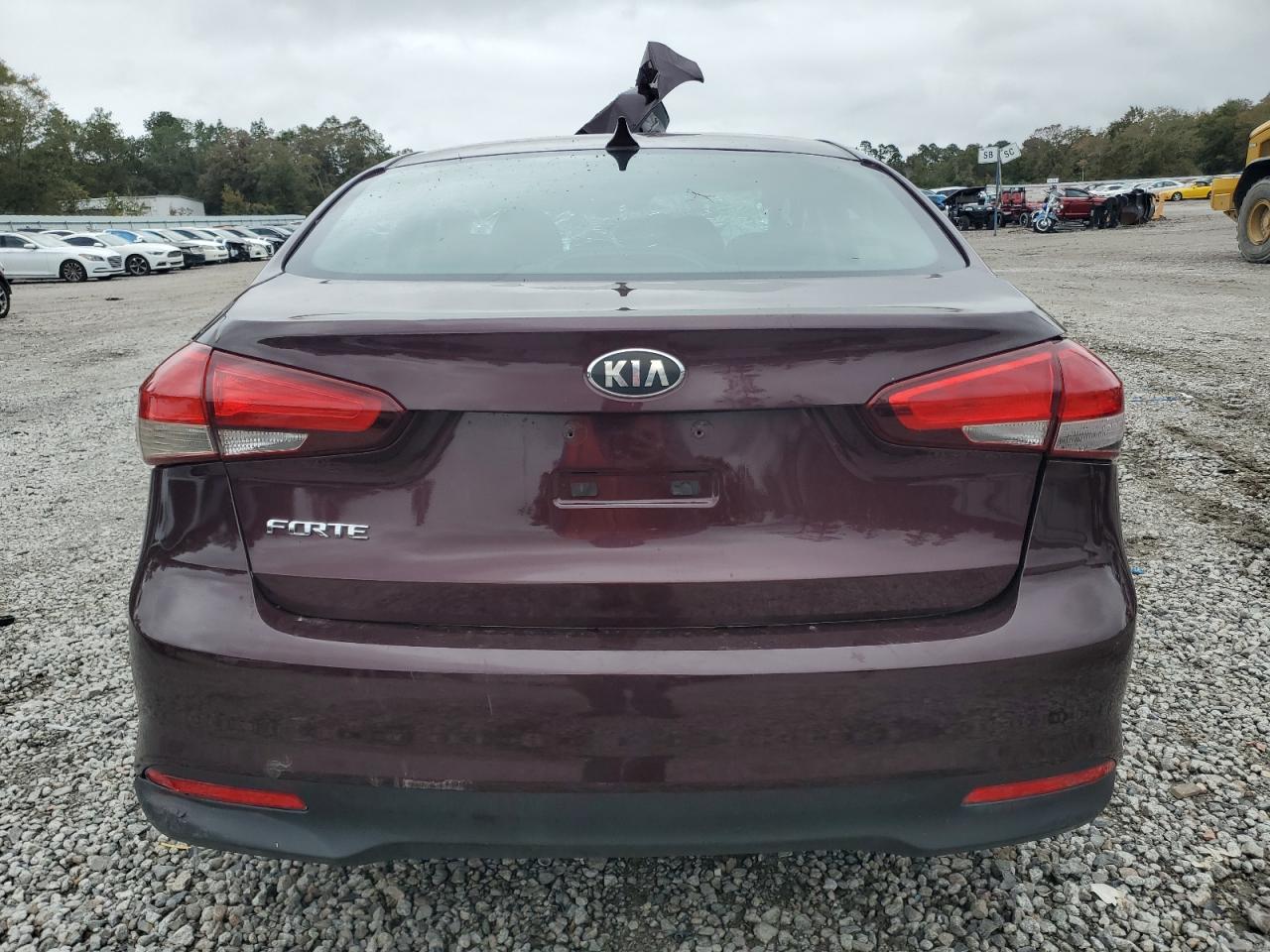 2018 Kia Forte Lx VIN: 3KPFK4A71JE167841 Lot: 82778955