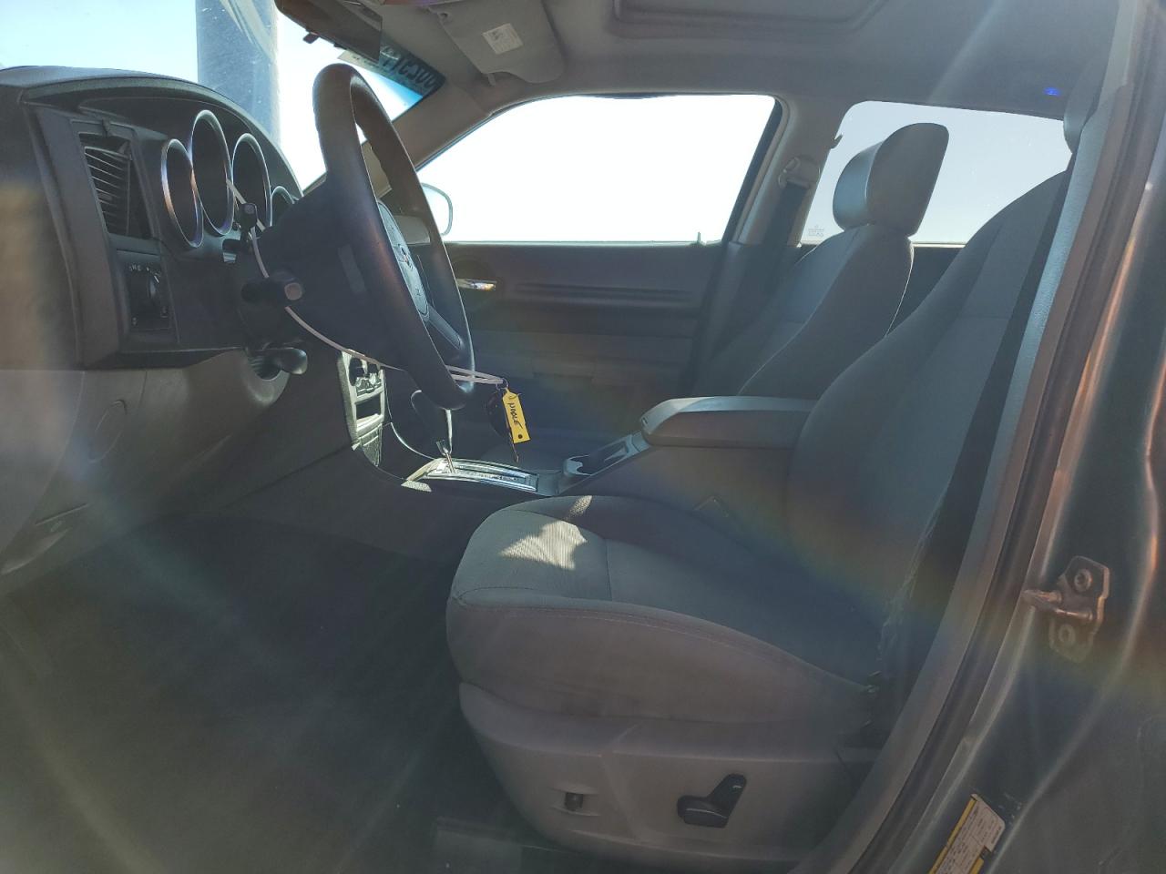 2005 Dodge Magnum Sxt VIN: 2D4FV48V75H648010 Lot: 86297715