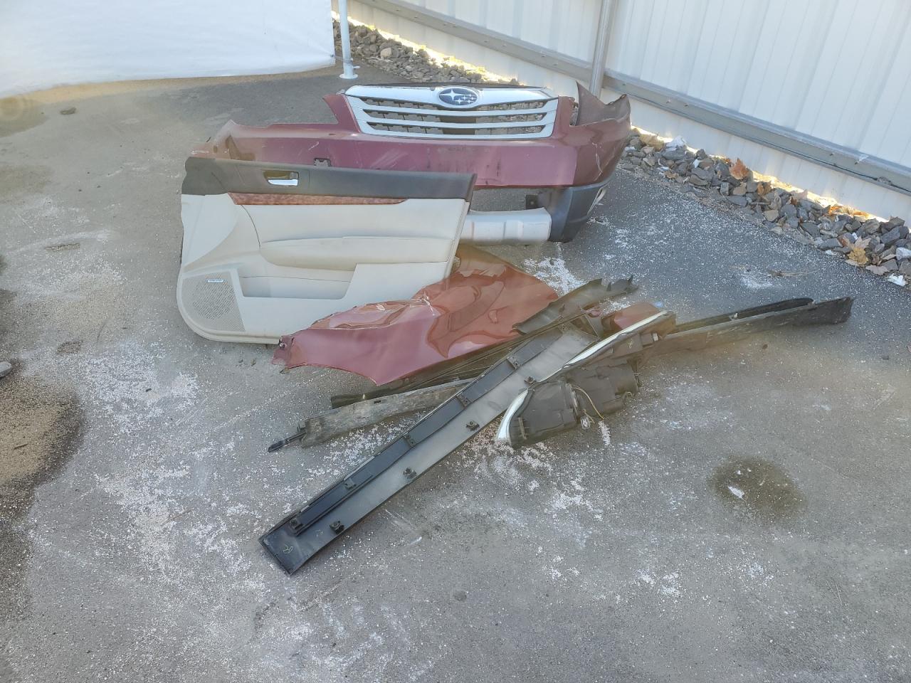 2011 Subaru Outback 3.6R Limited VIN: 4S4BRDKC0B2430157 Lot: 85166305