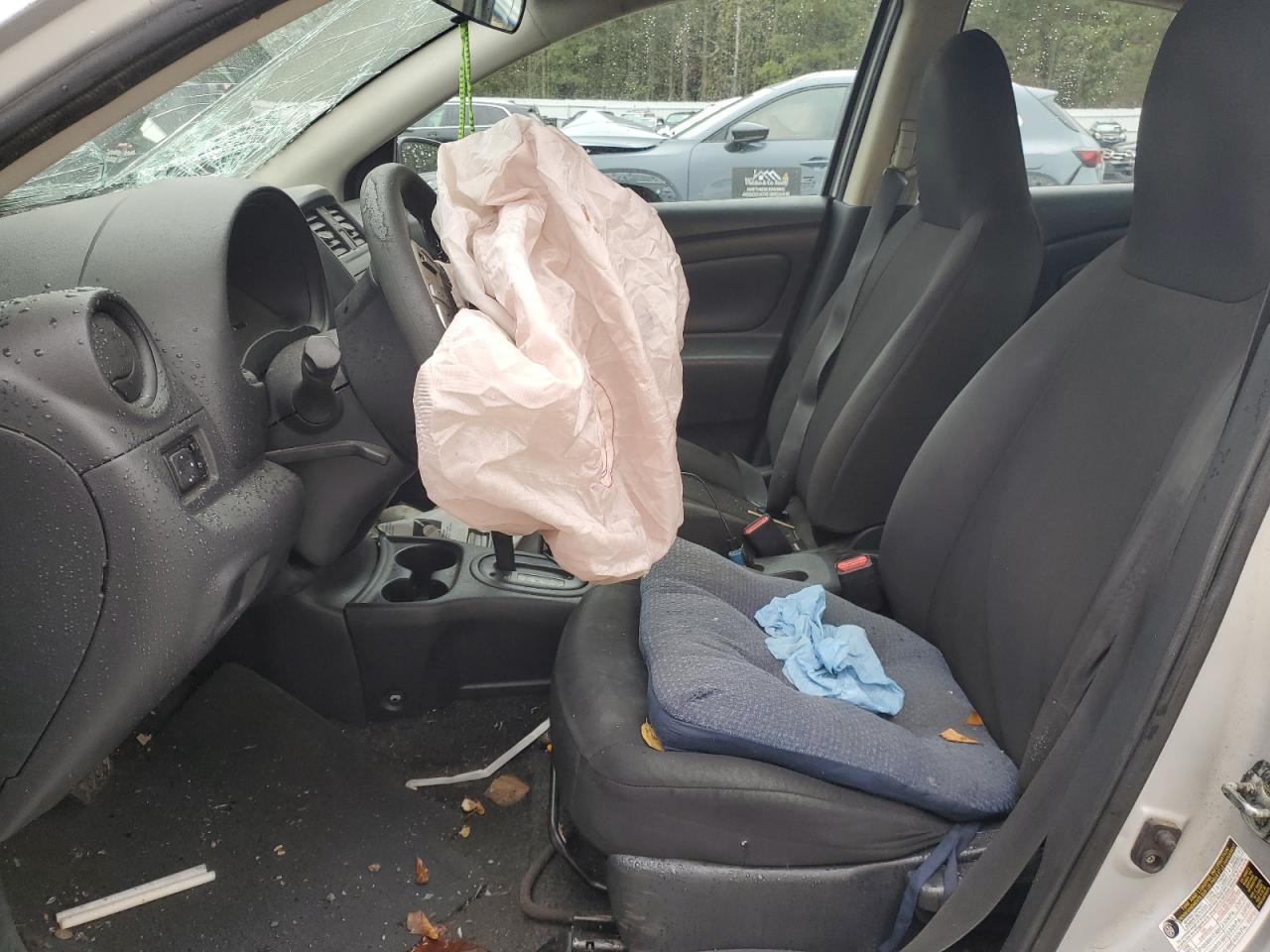 2016 Nissan Versa S VIN: 3N1CN7AP2GL881335 Lot: 90306045