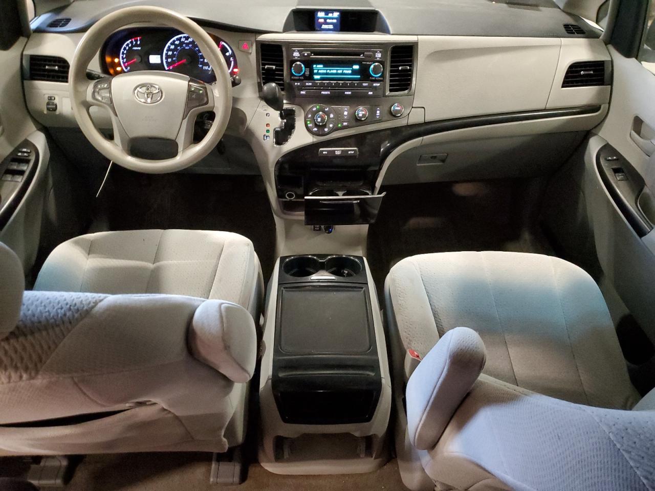 2012 Toyota Sienna Le VIN: 5TDKK3DC1CS265097 Lot: 86068265