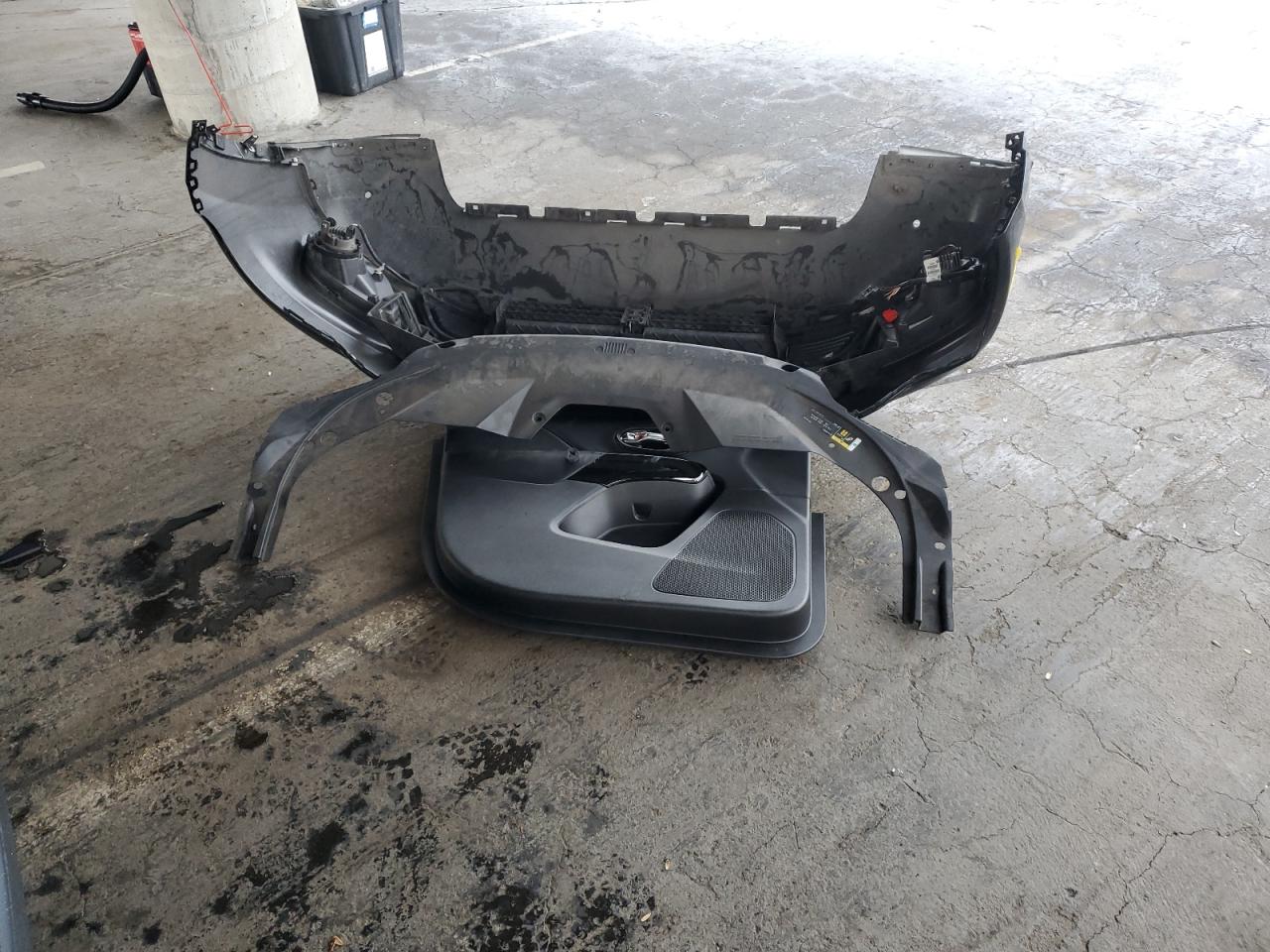 2019 Jeep Cherokee Latitude Plus VIN: 1C4PJLLB1KD396235 Lot: 85187505