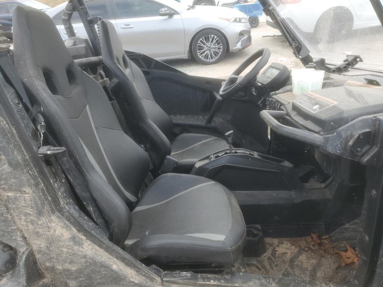 2021 Can-Am Commander Xt 1000R VIN: 3JB1RAX44MK001307 Lot: 86164135