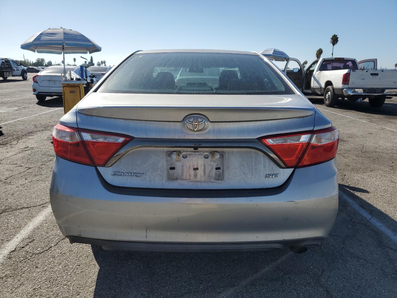 2015 Toyota Camry Le VIN: 4T1BF1FK1FU889930 Lot: 82332905
