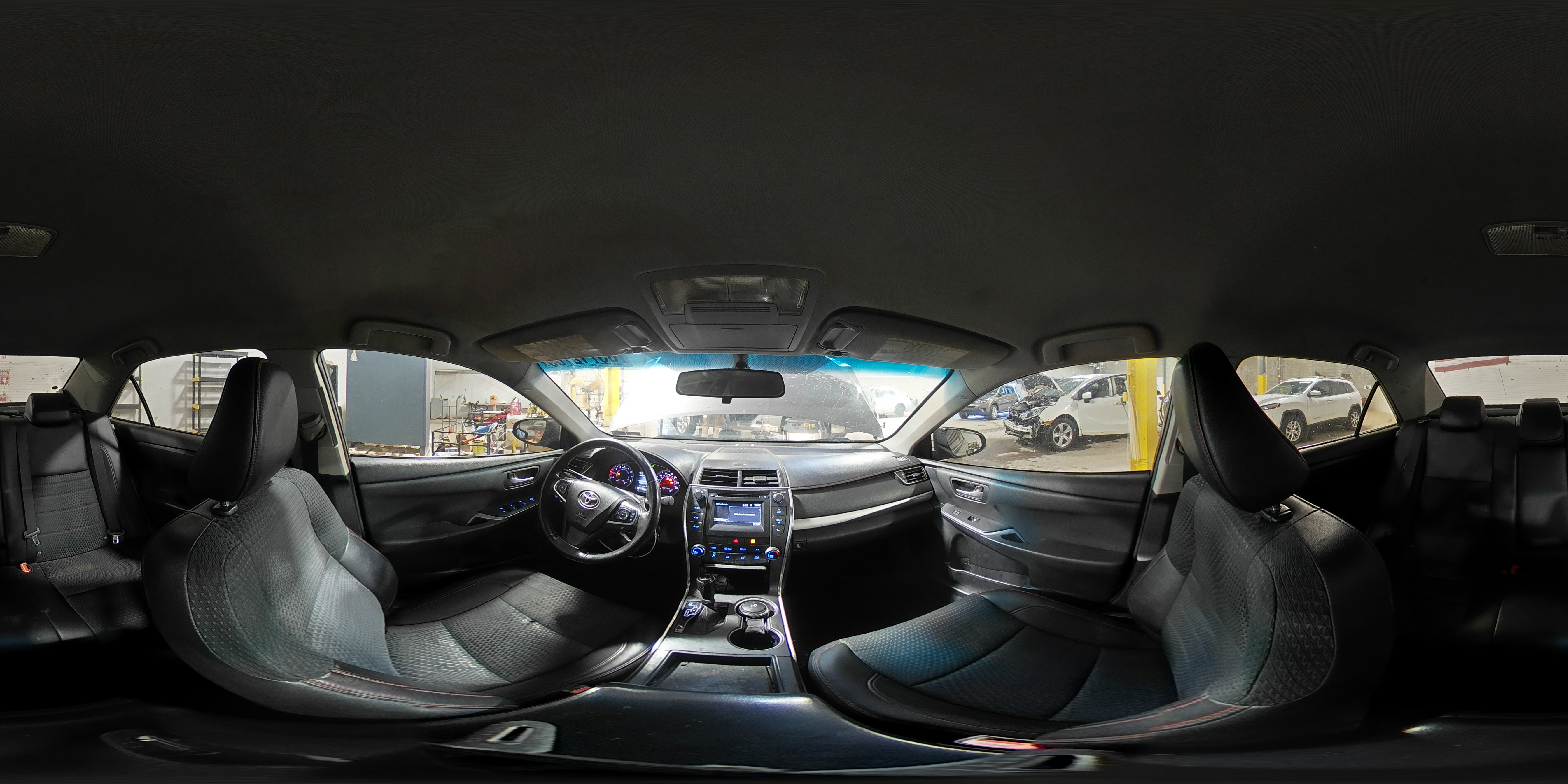 2015 Toyota Camry Le VIN: 4T1BF1FK2FU005560 Lot: 85712705