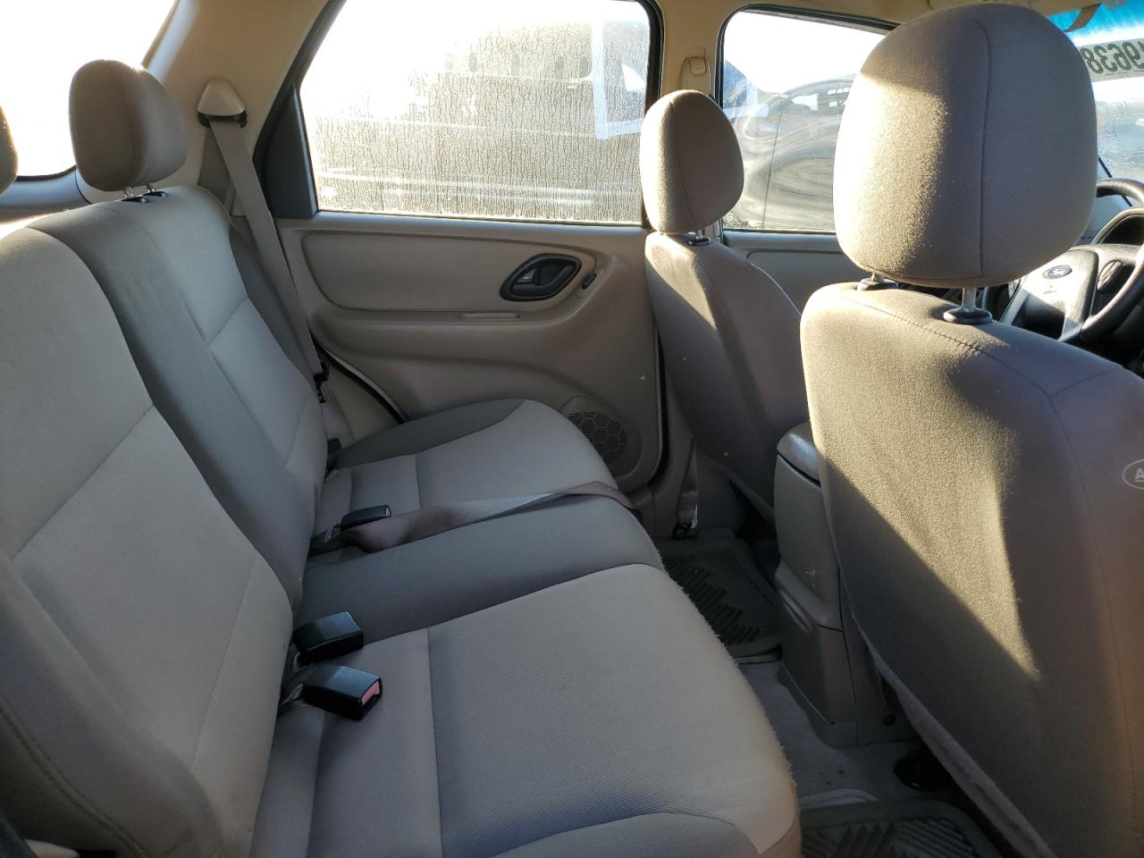 2004 Ford Escape Xls VIN: 1FMCU02114KB42371 Lot: 86196385