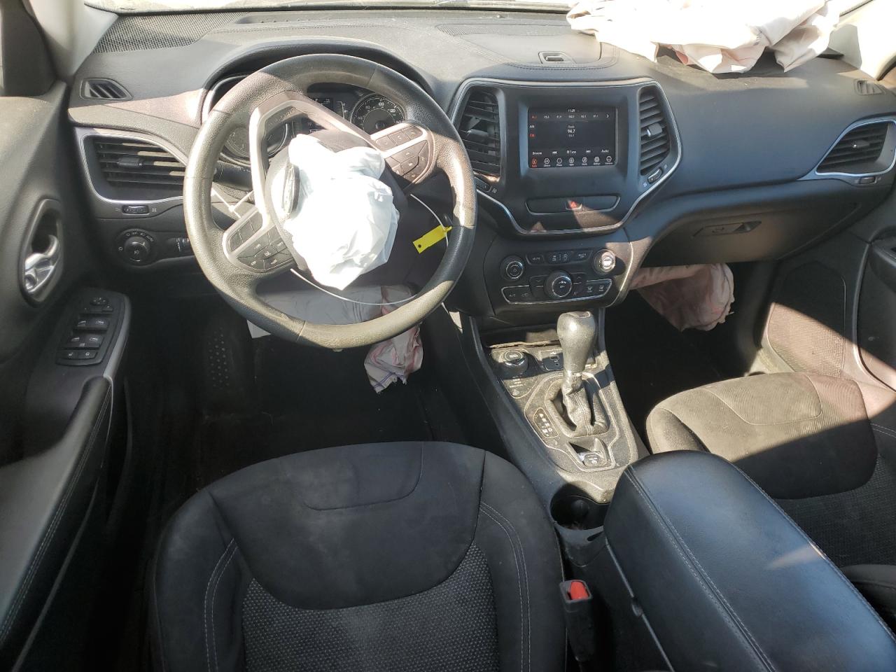 2019 Jeep Cherokee Latitude VIN: 1C4PJMCB9KD232107 Lot: 90630945