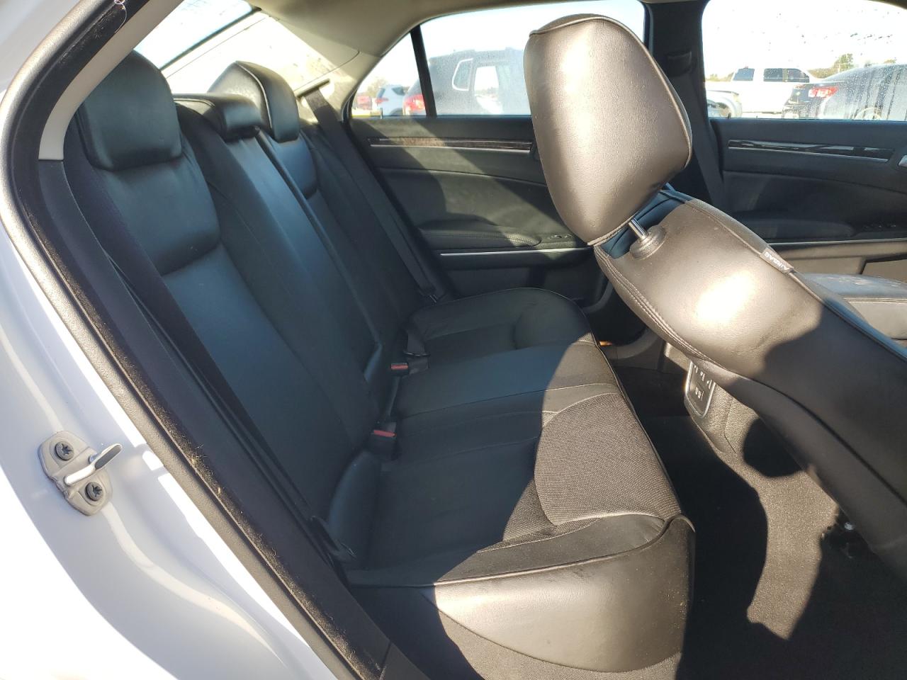 2022 Chrysler 300 Touring L VIN: 2C3CCADG1NH163099 Lot: 90741635