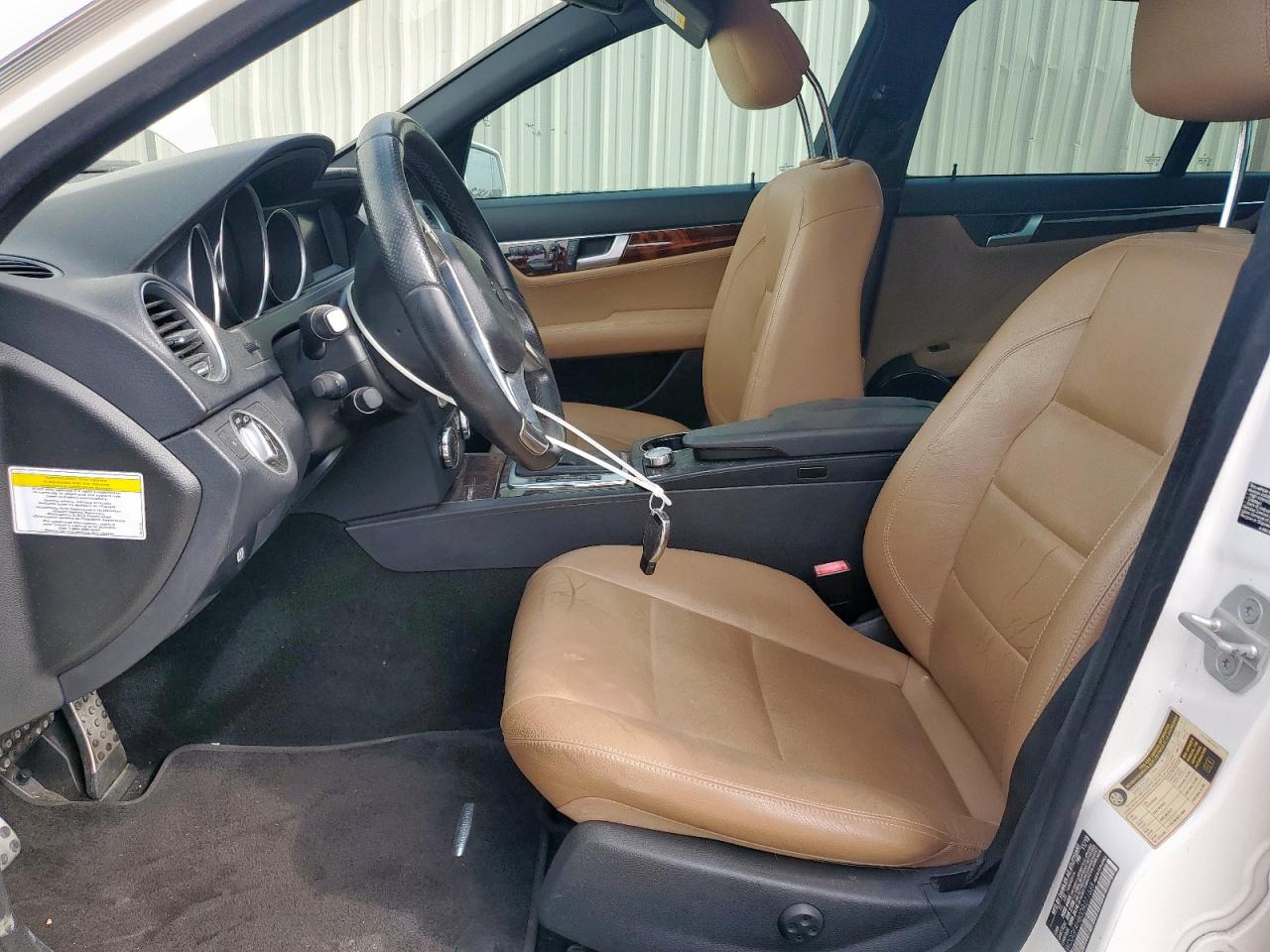 2013 Mercedes-Benz C 250 VIN: WDDGF4HB0DR271688 Lot: 82304915