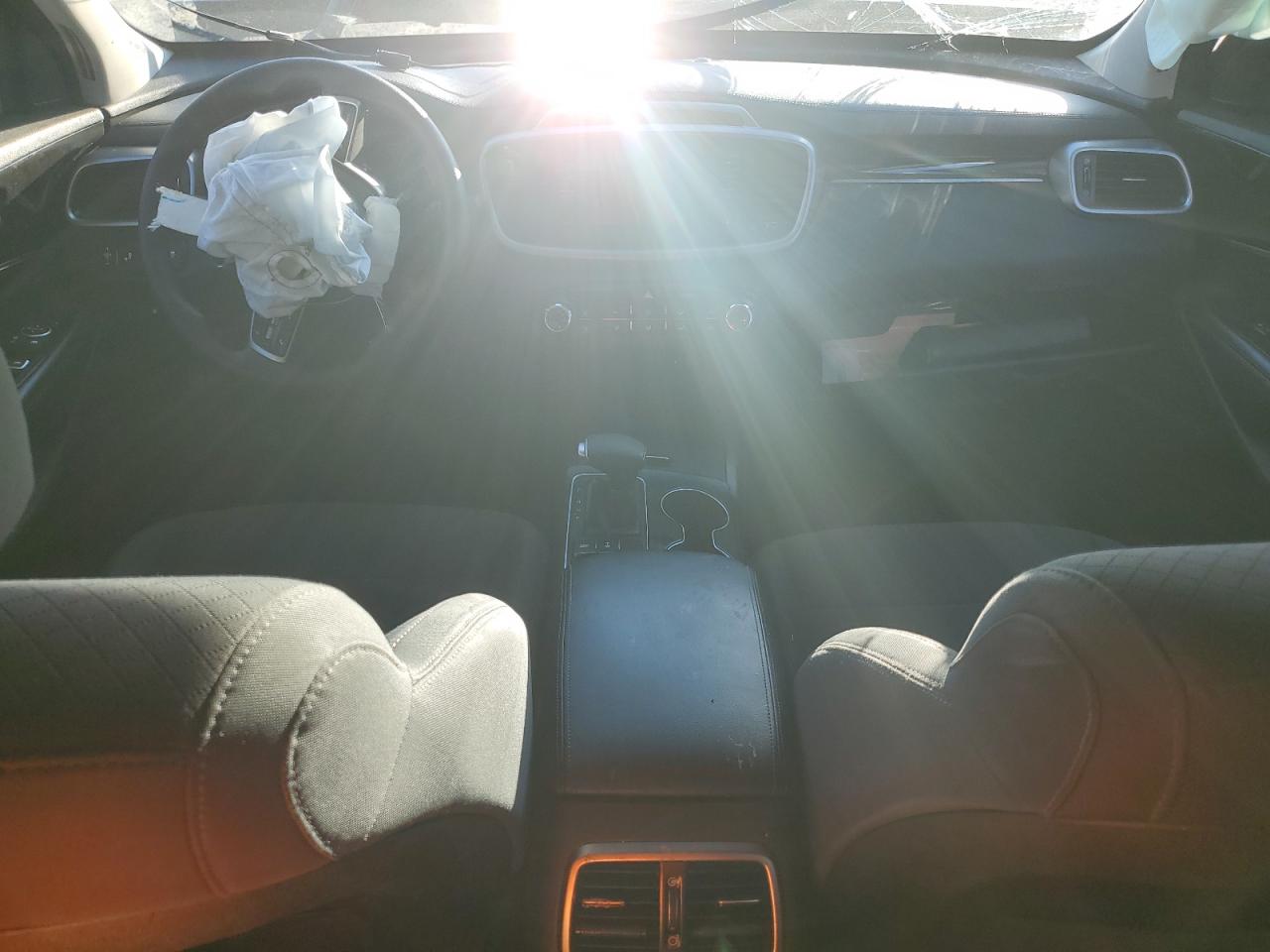 2020 Kia Sorento L VIN: 5XYPGDA39LG650616 Lot: 85760495