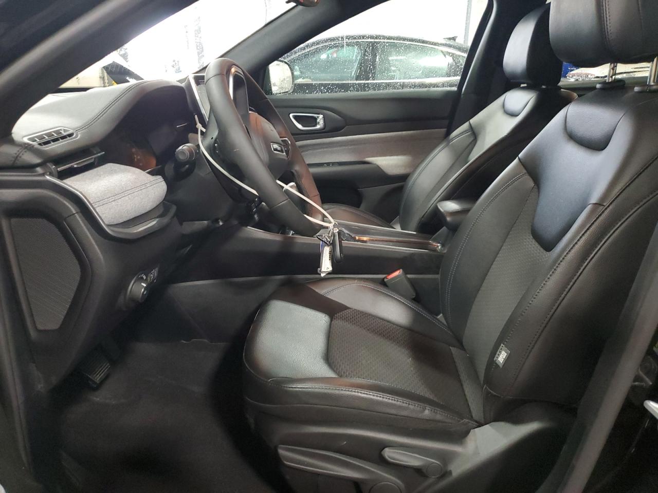 2025 Jeep Compass Latitude VIN: 3C4NJDBNXST523714 Lot: 85520155