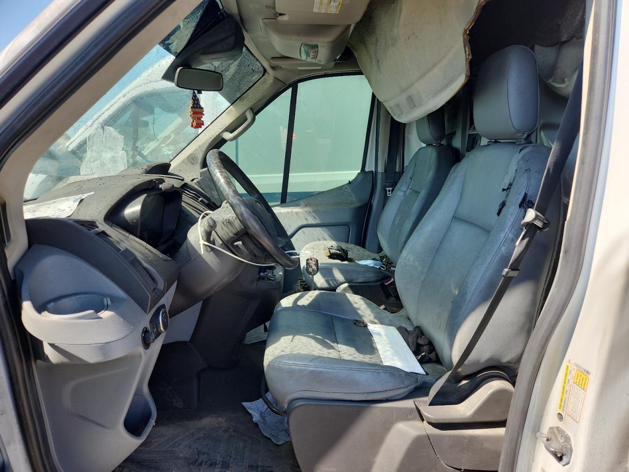 2017 Ford Transit T-250 VIN: 1FTYR3XG9HKA15447 Lot: 90526195