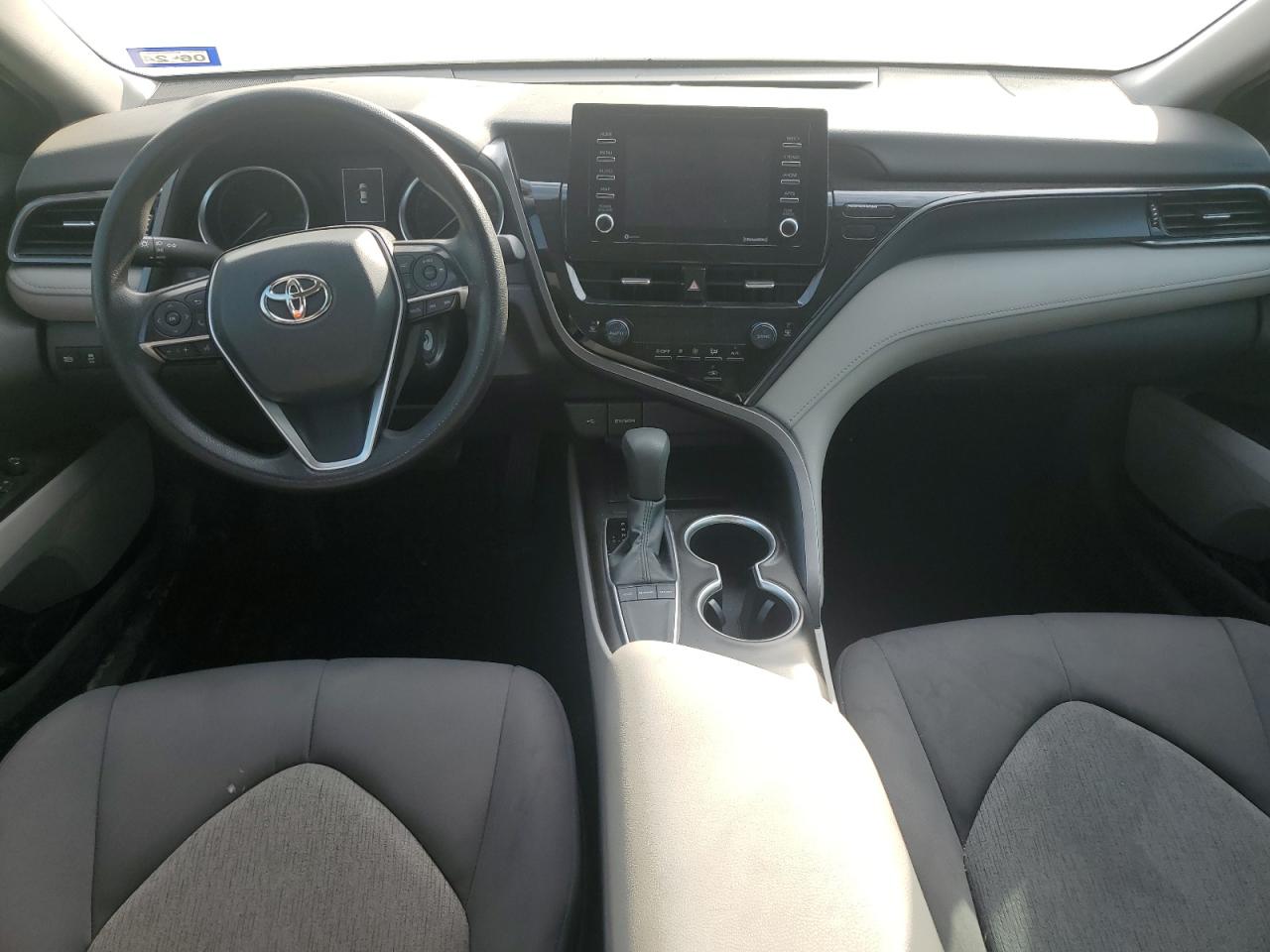 2022 Toyota Camry Le VIN: 4T1C11AK6NU698464 Lot: 81986615