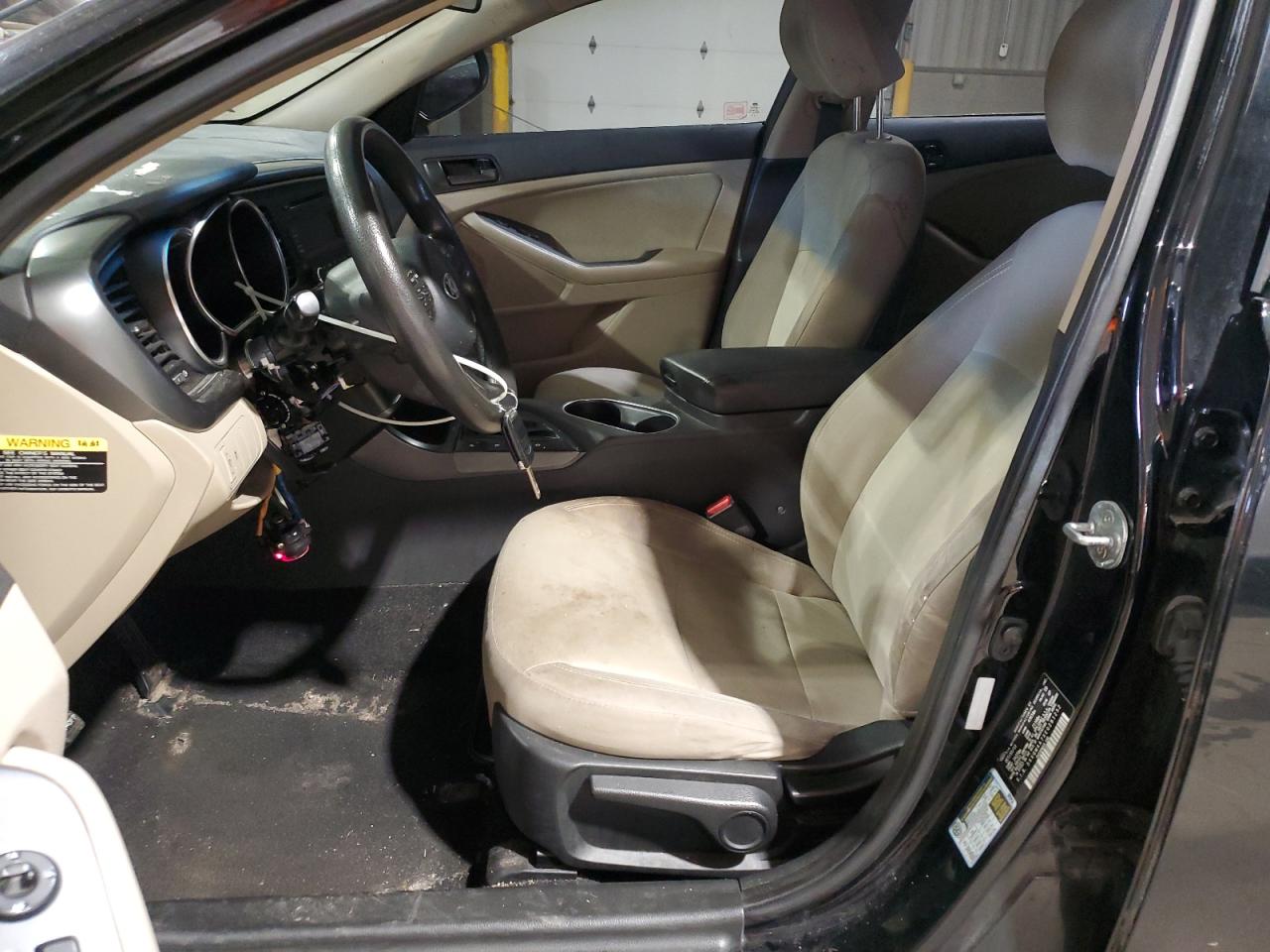 2014 Kia Optima Lx VIN: 5XXGM4A7XEG281252 Lot: 82312395