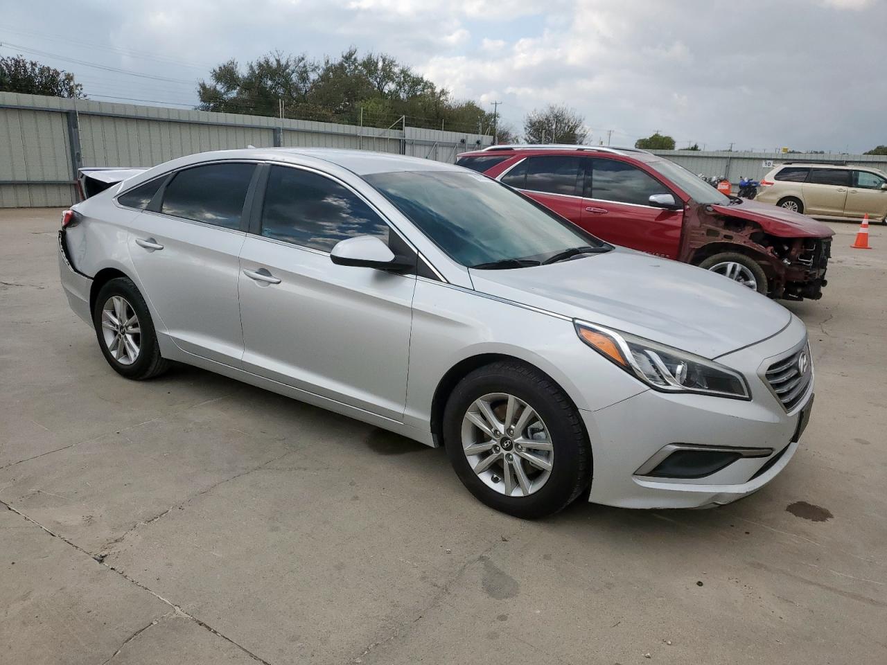 2016 Hyundai Sonata Se VIN: 5NPE24AF9GH365574 Lot: 90360745