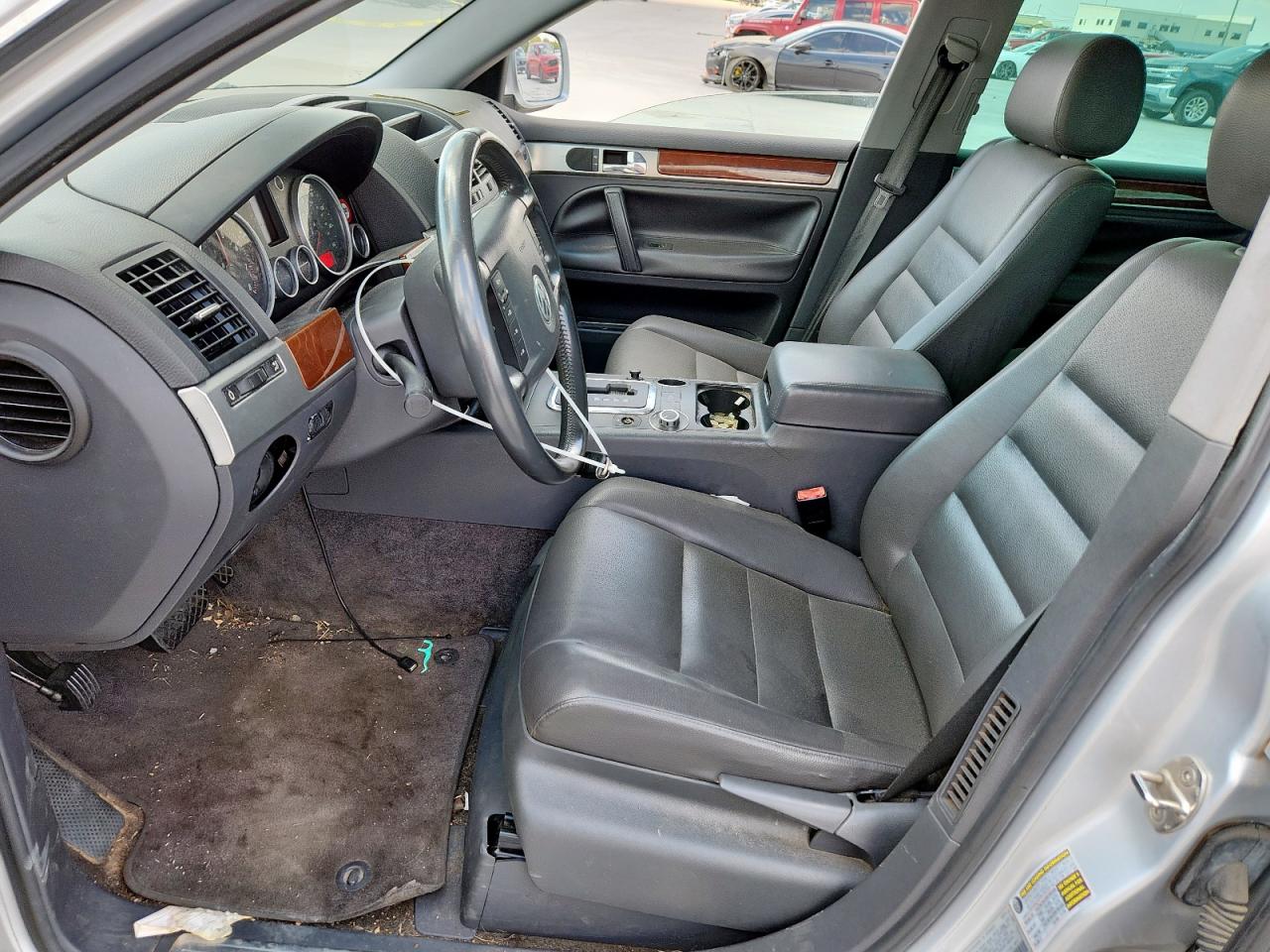 2005 Volkswagen Touareg 3.2 VIN: WVGBG77L85D011921 Lot: 85101015