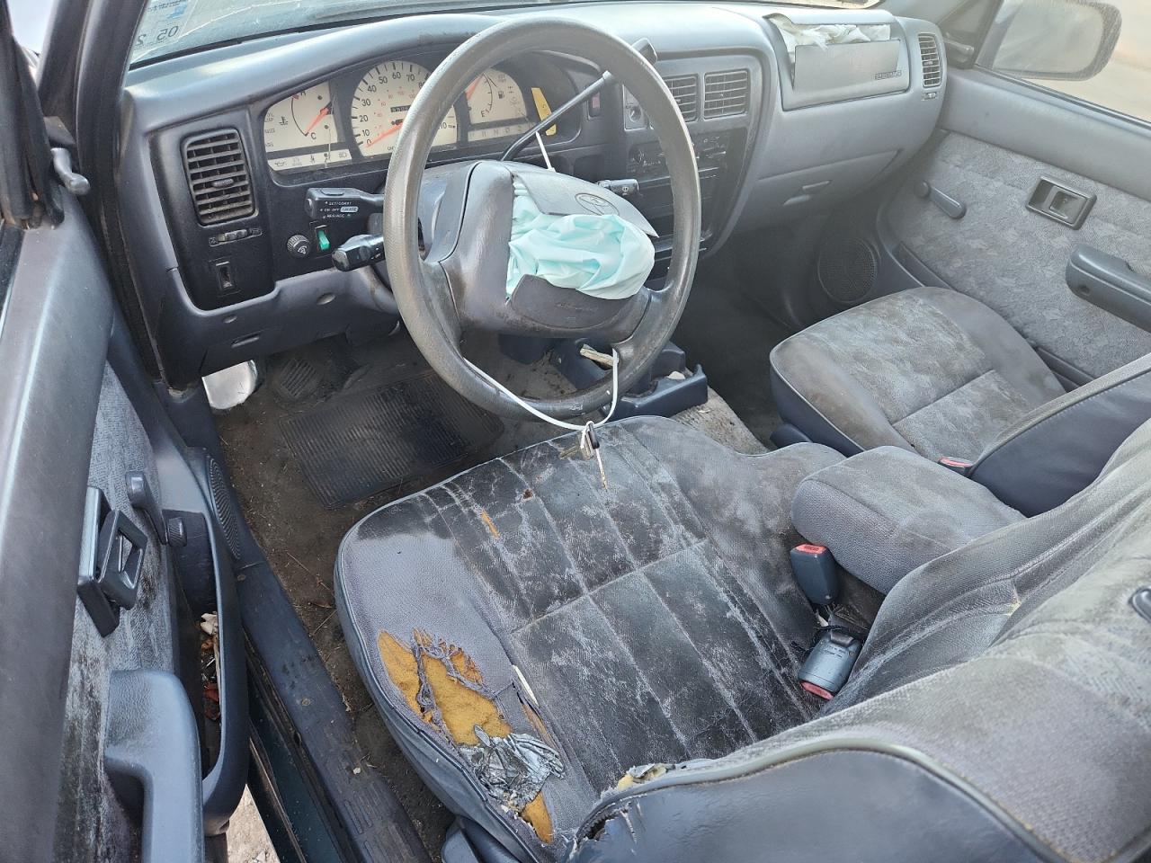 2000 Toyota Tacoma Xtracab VIN: 4TAVL52N9YZ643663 Lot: 82362055