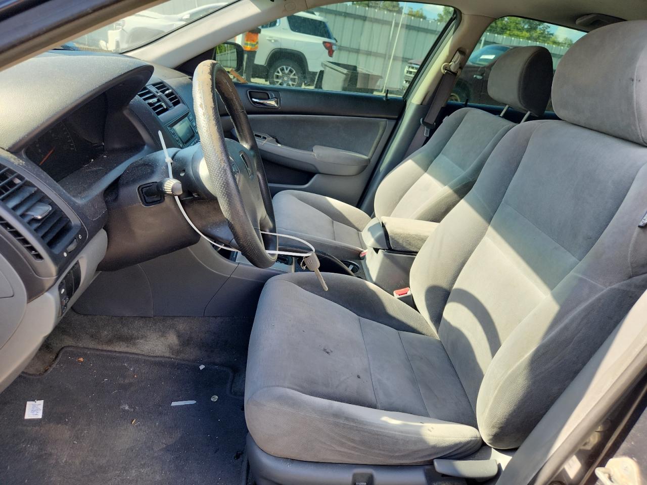 2005 Honda Accord Ex VIN: 1HGCM56745A035761 Lot: 84776485