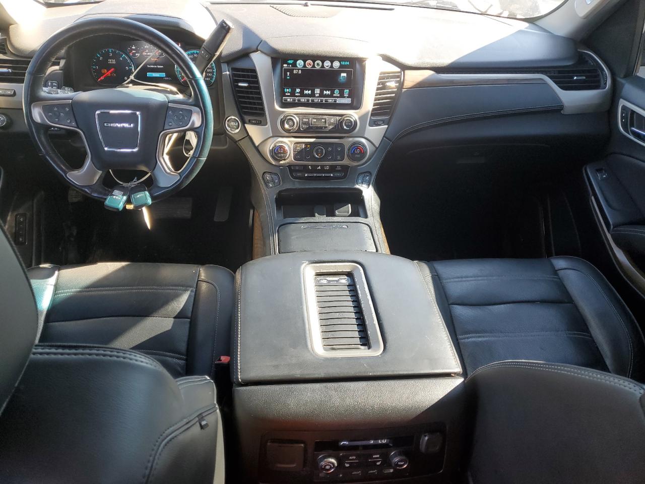 2018 GMC Yukon Xl Denali VIN: 1GKS1HKJ1JR373754 Lot: 85855695