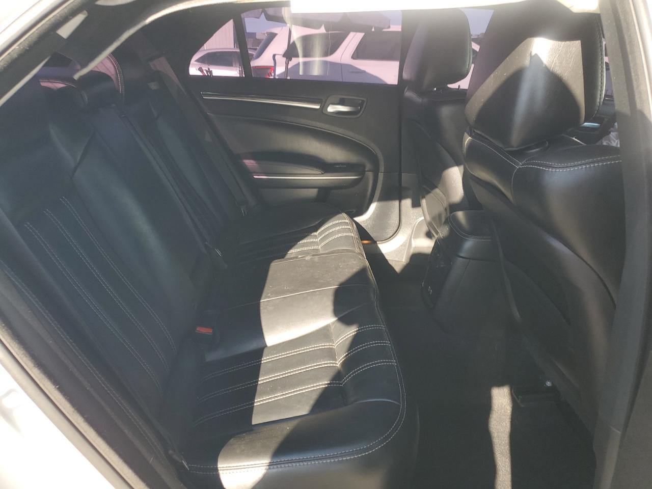 2019 Chrysler 300 S VIN: 2C3CCAGG7KH542812 Lot: 81995905