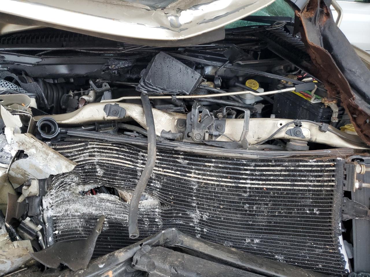 2005 Chrysler Town & Country Touring VIN: 2C4GP54L15R258858 Lot: 90471205