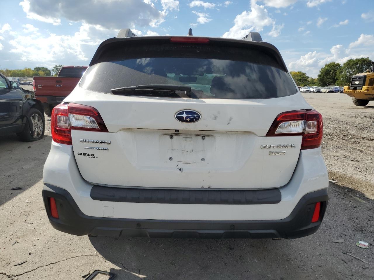 2018 Subaru Outback 3.6R Limited VIN: 4S4BSENCXJ3276927 Lot: 85347215