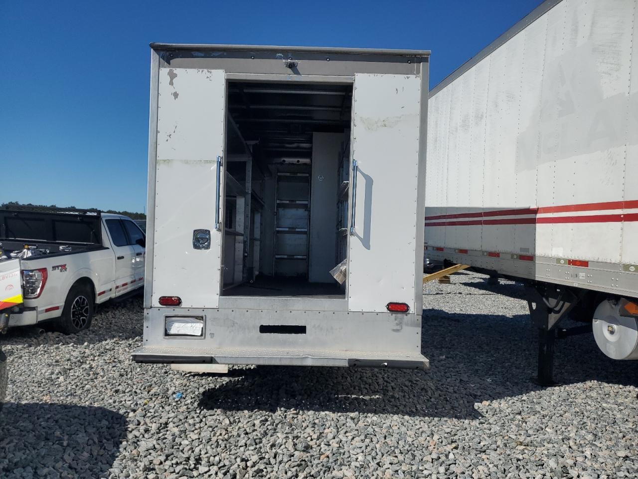 2016 Chevrolet Express G4500 VIN: 1GB6GUCG4G1208235 Lot: 91000605