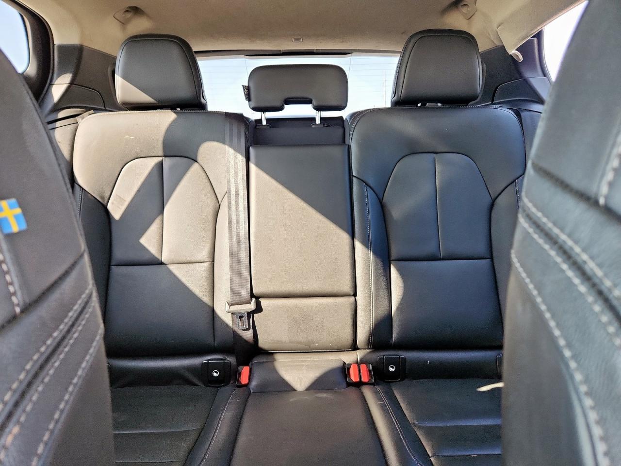 2021 Volvo Xc40 T5 Momentum VIN: YV4162UK0M2447154 Lot: 85842665