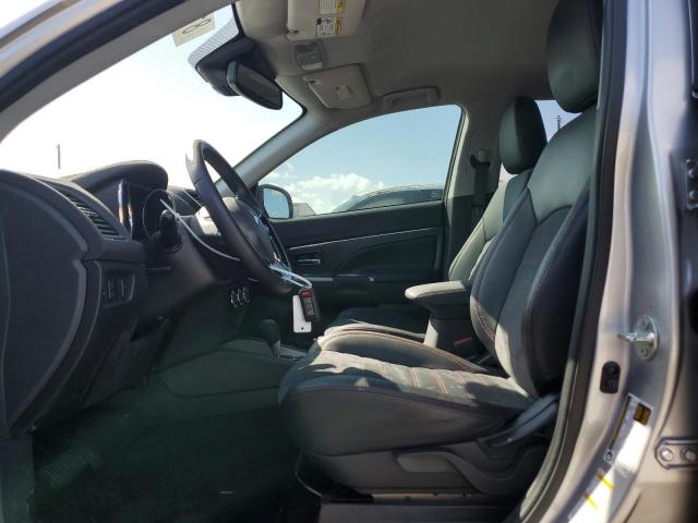  MITSUBISHI OUTLANDER 2019 Srebrny