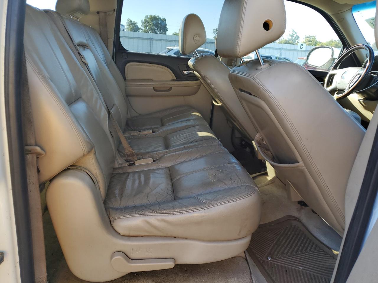 2007 GMC Yukon Xl Denali VIN: 1GKFK66897J225918 Lot: 87203075
