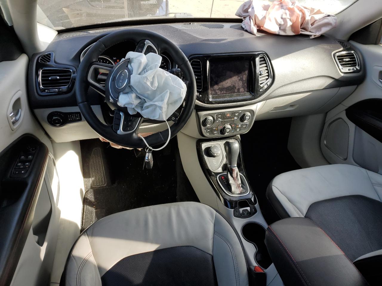 2018 Jeep Compass Limited VIN: 3C4NJDCB3JT131872 Lot: 90408155