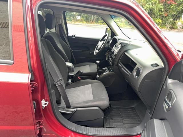 Паркетники JEEP PATRIOT 2016 Красный