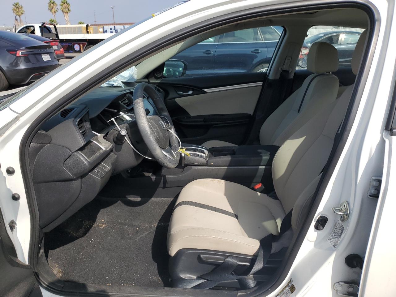 2018 Honda Civic Ex VIN: 19XFC2F77JE207107 Lot: 82308215