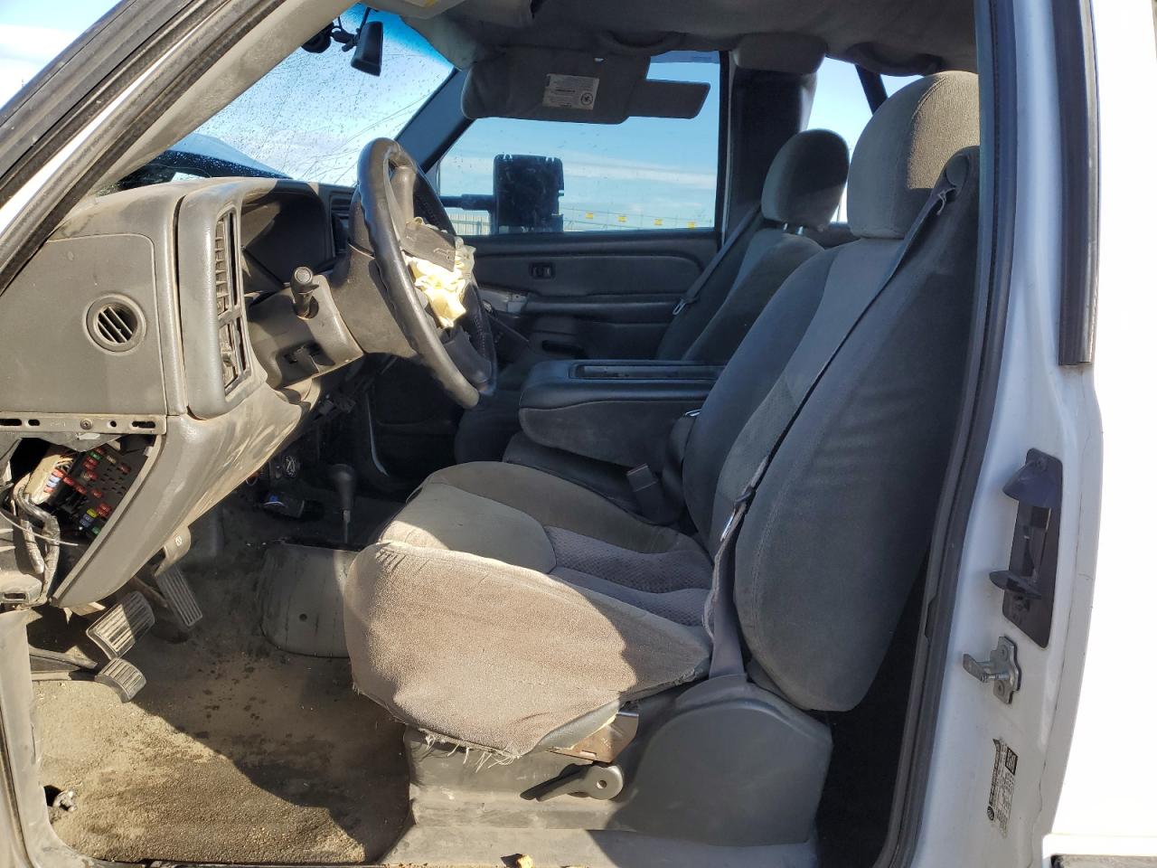 2004 Chevrolet Silverado K2500 Heavy Duty VIN: 1GCHK292X4E331917 Lot: 82437415