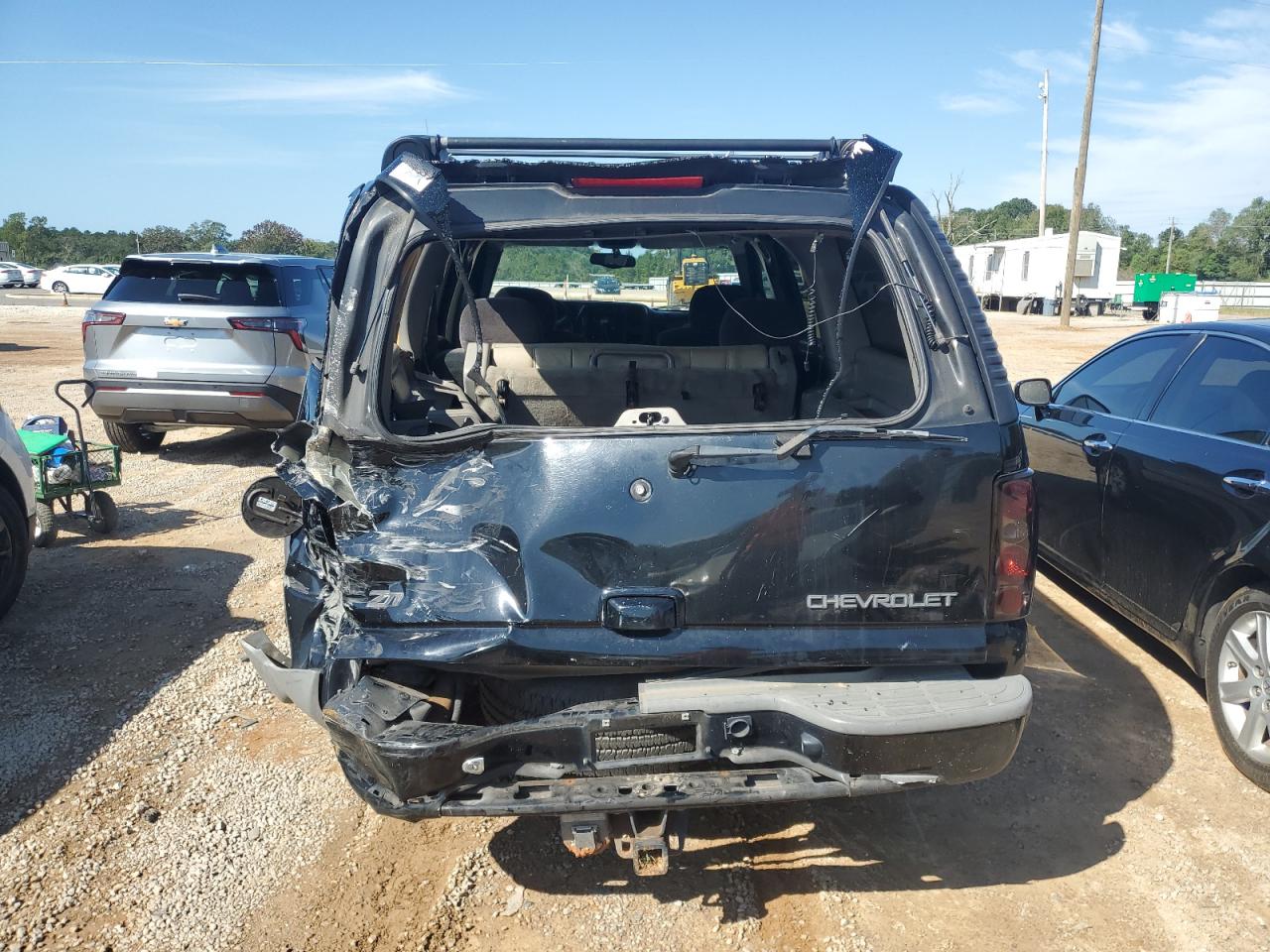 2002 Chevrolet Suburban K1500 VIN: 3GNFK16Z52G182705 Lot: 85576175