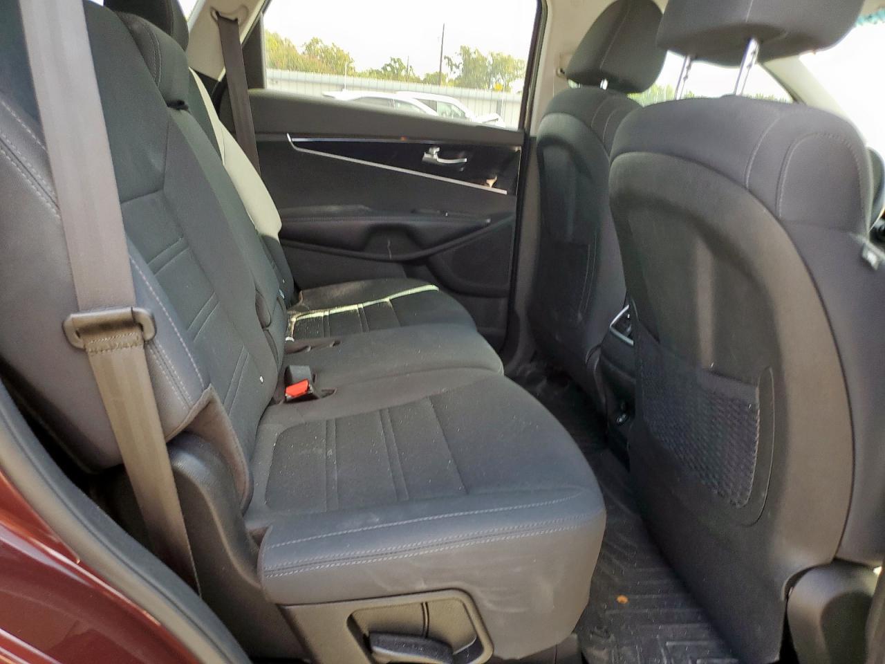 2019 Kia Sorento L VIN: 5XYPG4A33KG514044 Lot: 85191995