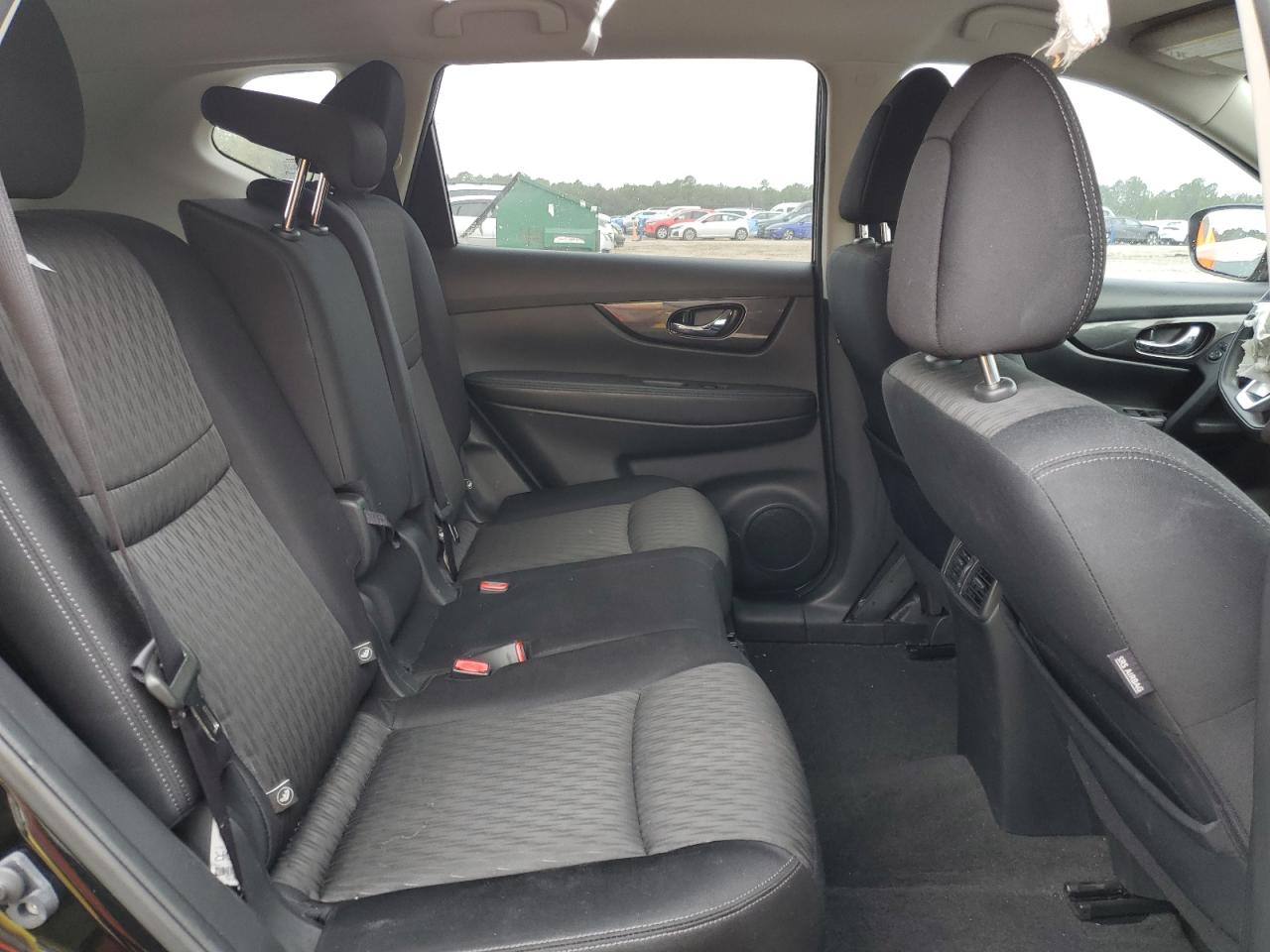 2017 Nissan Rogue S VIN: JN8AT2MT8HW401238 Lot: 86266035