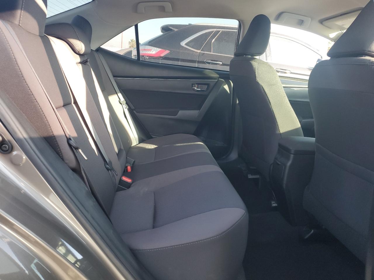 2017 Toyota Corolla L VIN: 5YFBURHE8HP711707 Lot: 81951925