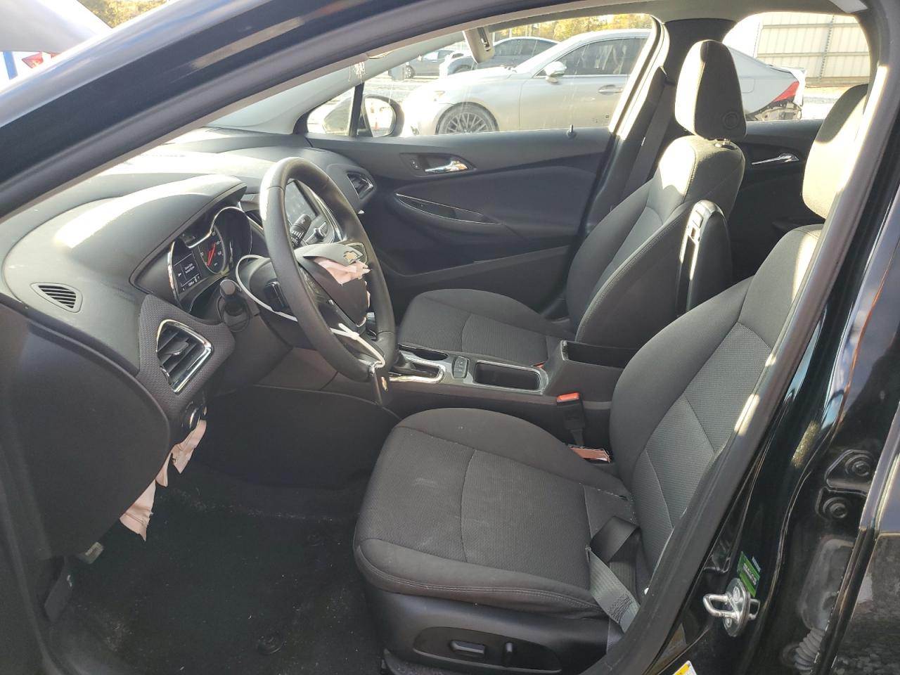 2019 Chevrolet Cruze Lt VIN: 1G1BE5SM7K7144008 Lot: 90628355