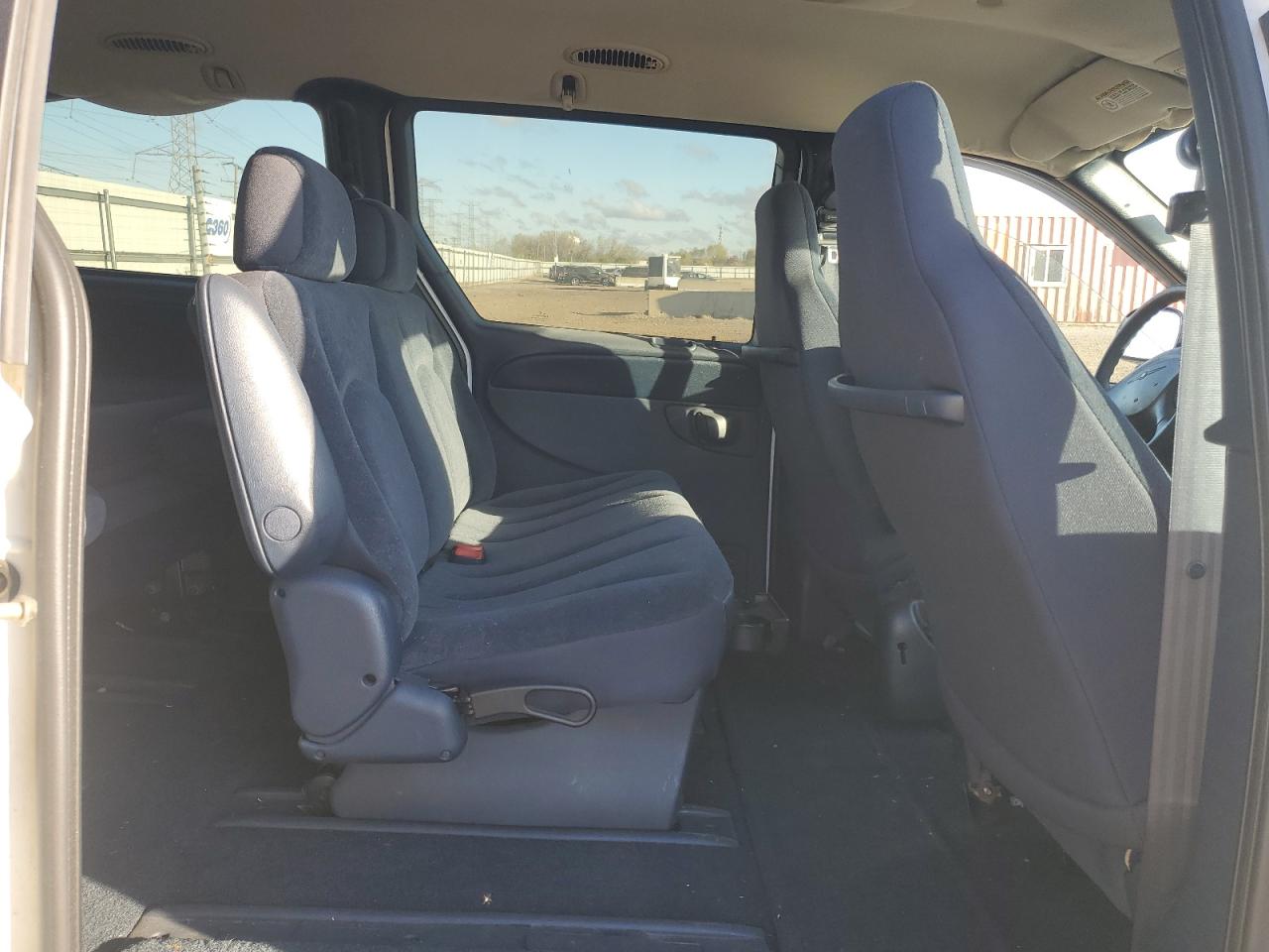 2003 Chrysler Town & Country Lx VIN: 2C4GP44333R153035 Lot: 90316985