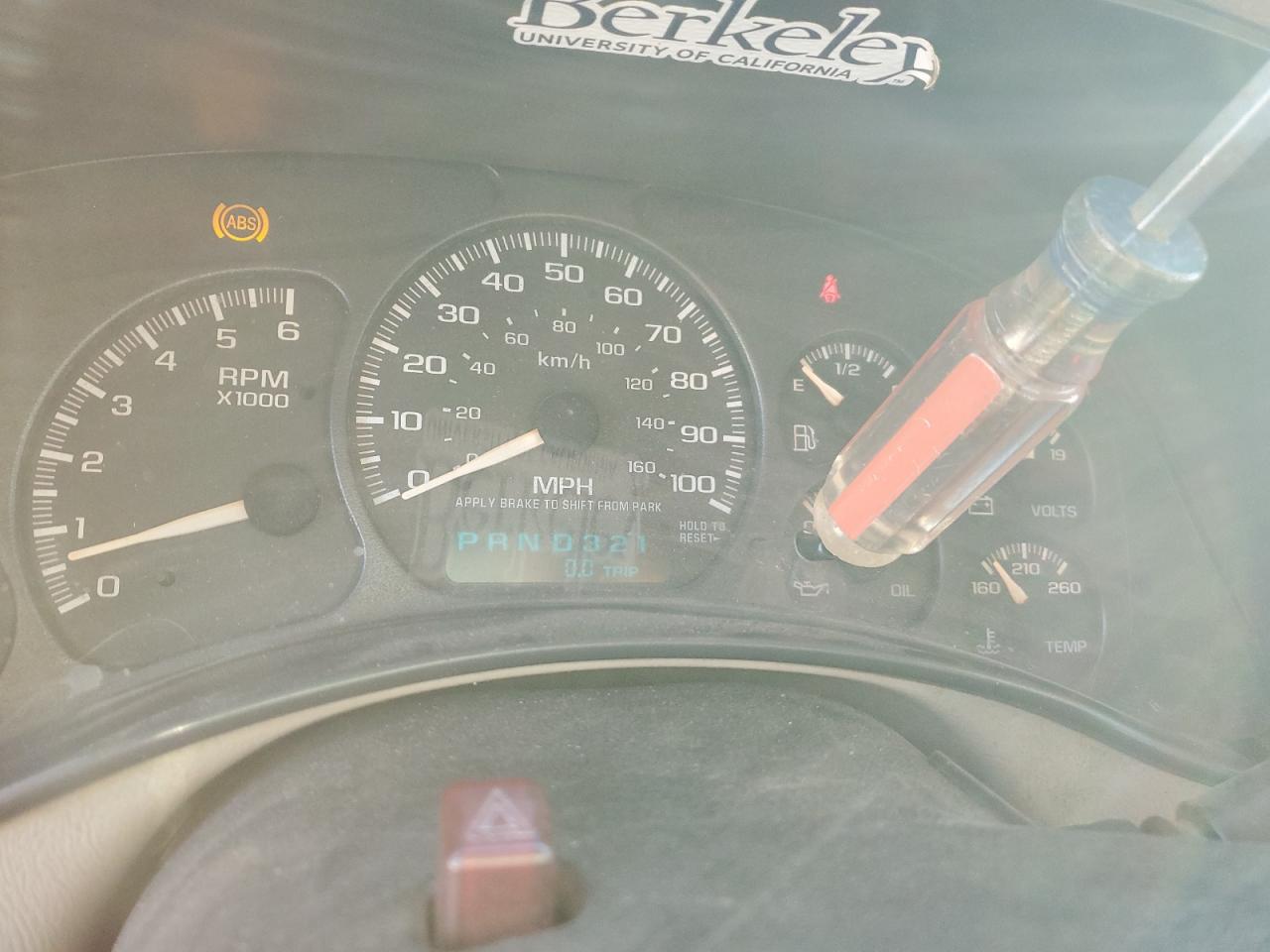 2002 Chevrolet Tahoe C1500 VIN: 1GNEC13T92J334959 Lot: 87047615